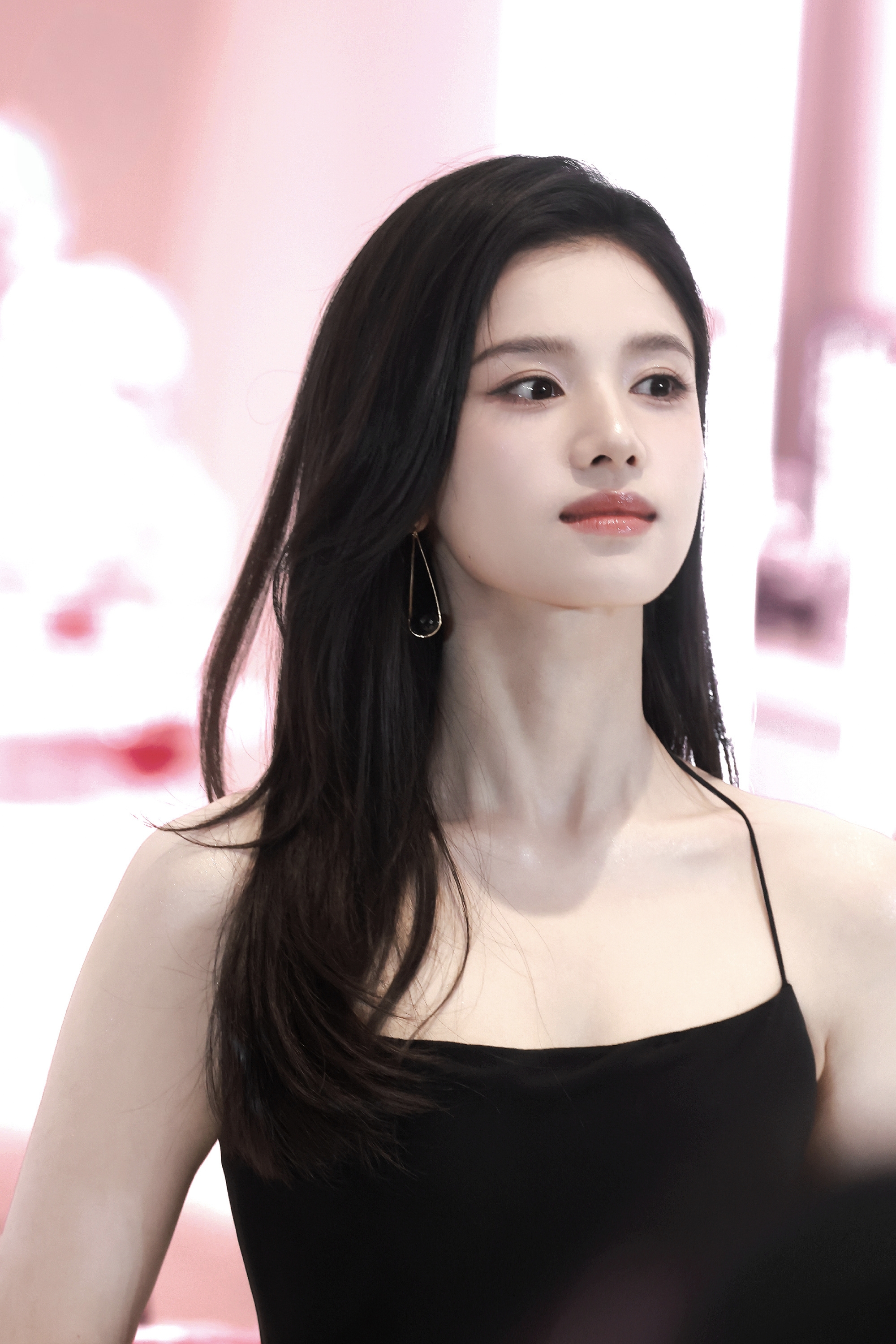 张婧仪