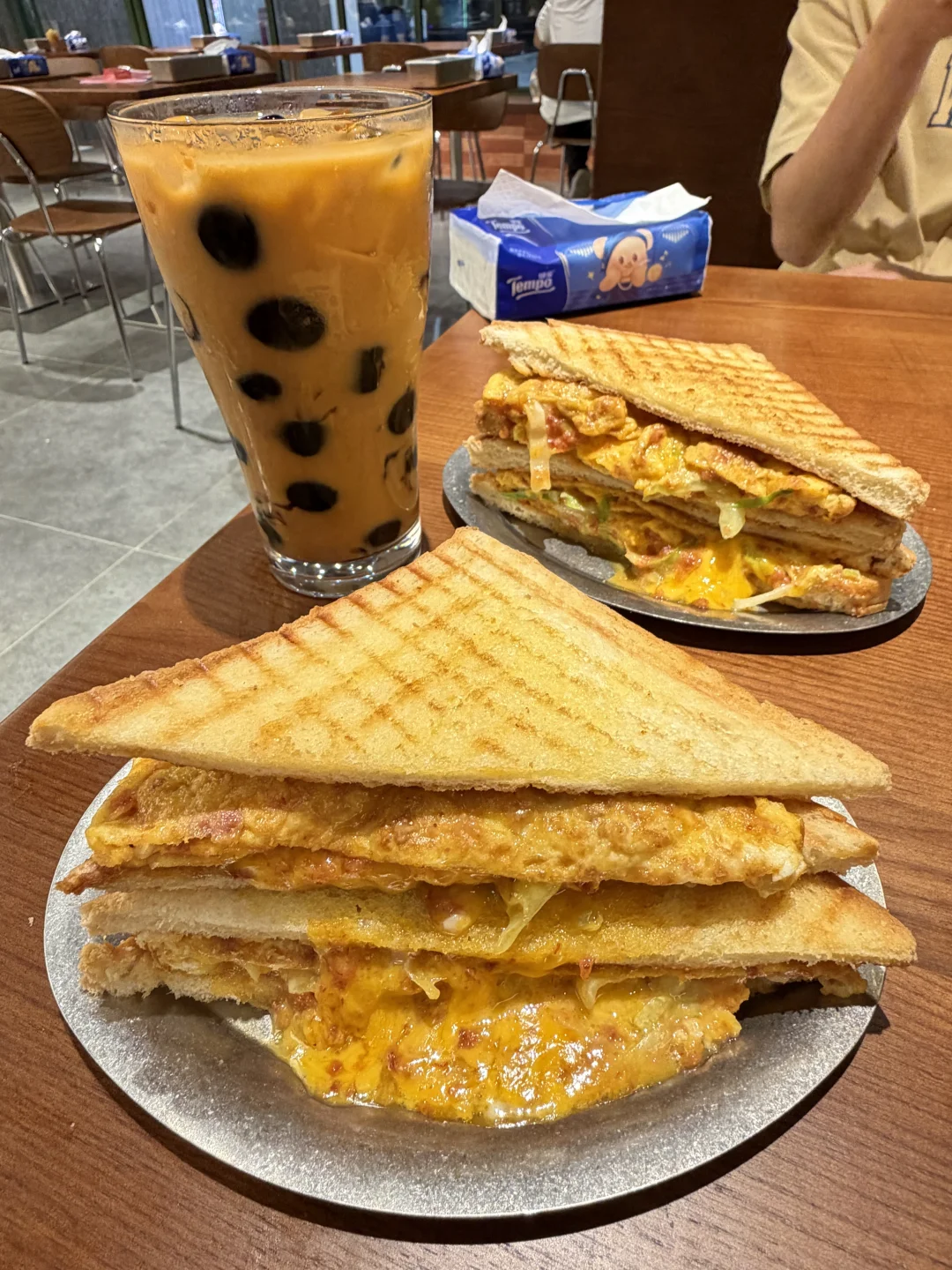 不用去香港！！广州也有蛋牛治！！