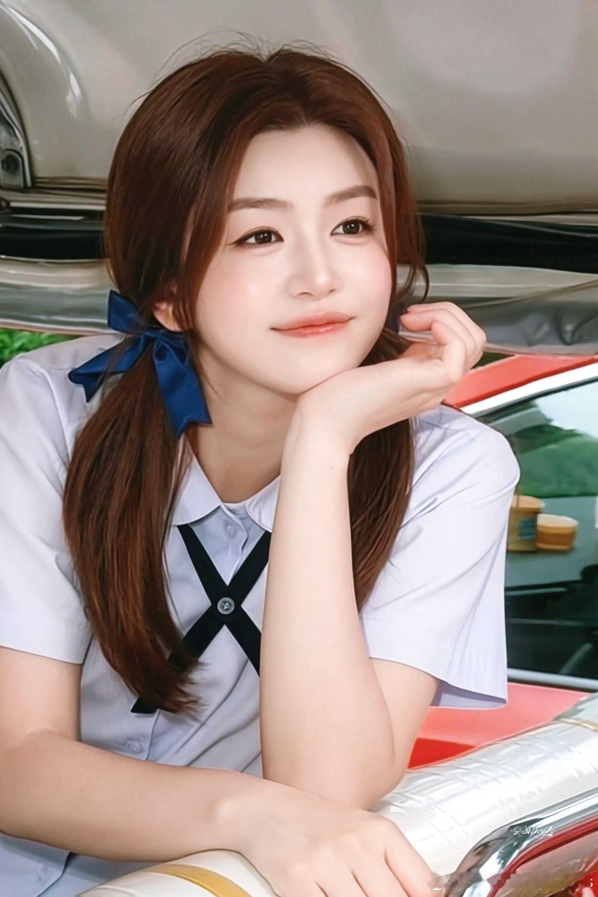 #陈妍希[超话]#[心]#陈妍希我家那闺女# 
 今天想分享一段话给大家:
我生命中发生的每一件事，无论是顺境还是挑战，都是宇宙为我精心安排的礼物，都在悄悄滋养我、成就我。我值得被温柔以待，也注定被福气深深眷顾。
我选择用明亮的眼睛看世界，看见阳光、微风、善意与奇迹。而在这片美好之中，我就是那 ​