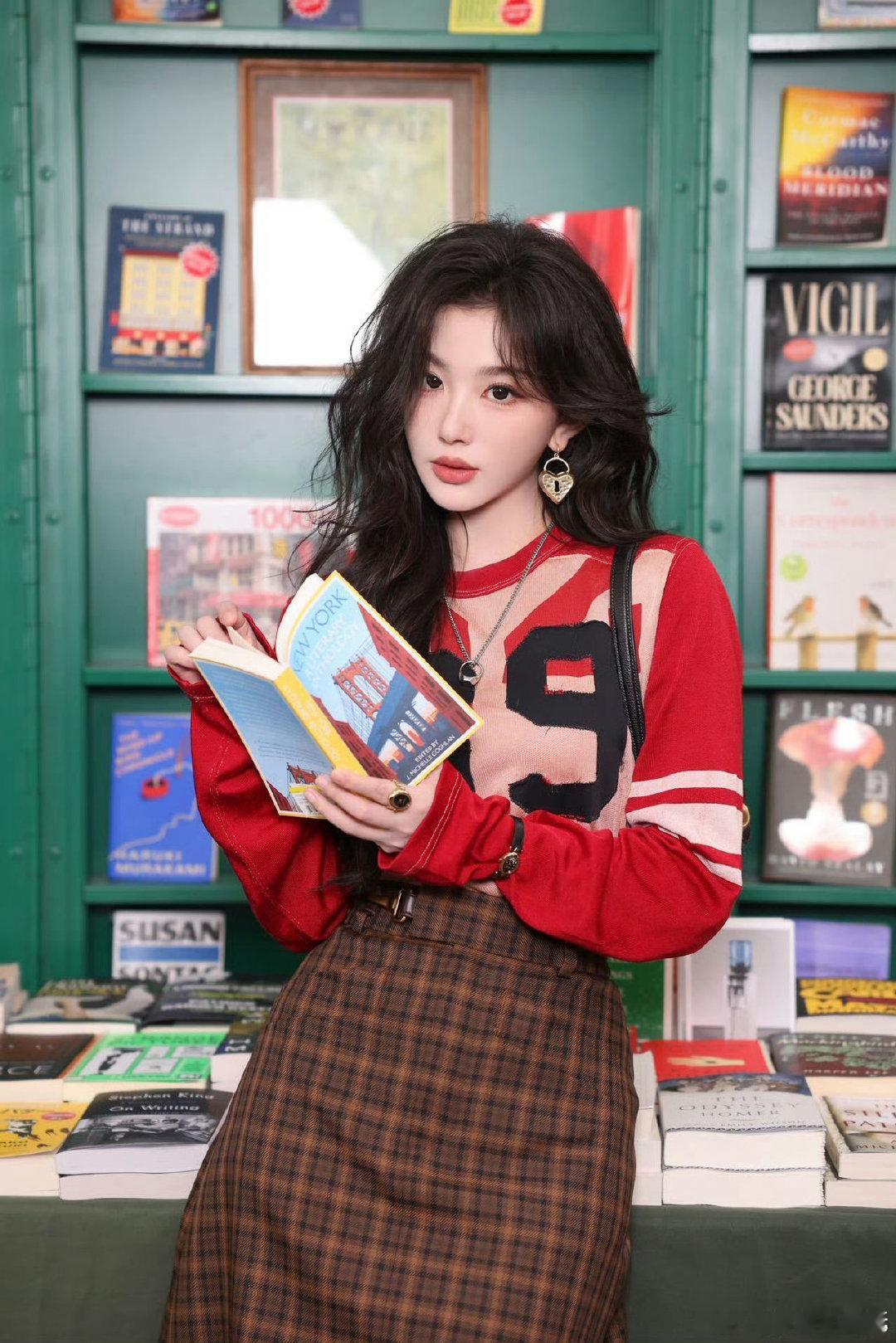 #孔雪儿[超话]# 简直就是妈咪来的 ​