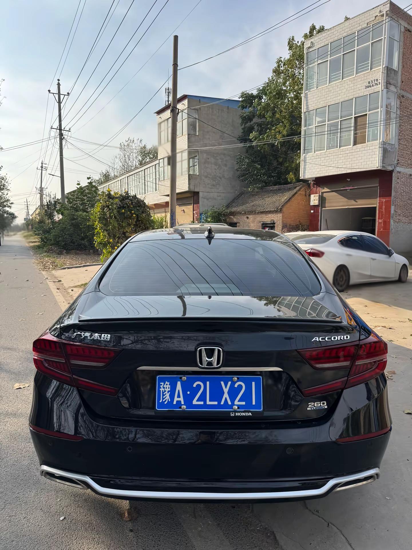 雅俗共赏 雅阁十代半 雅阁