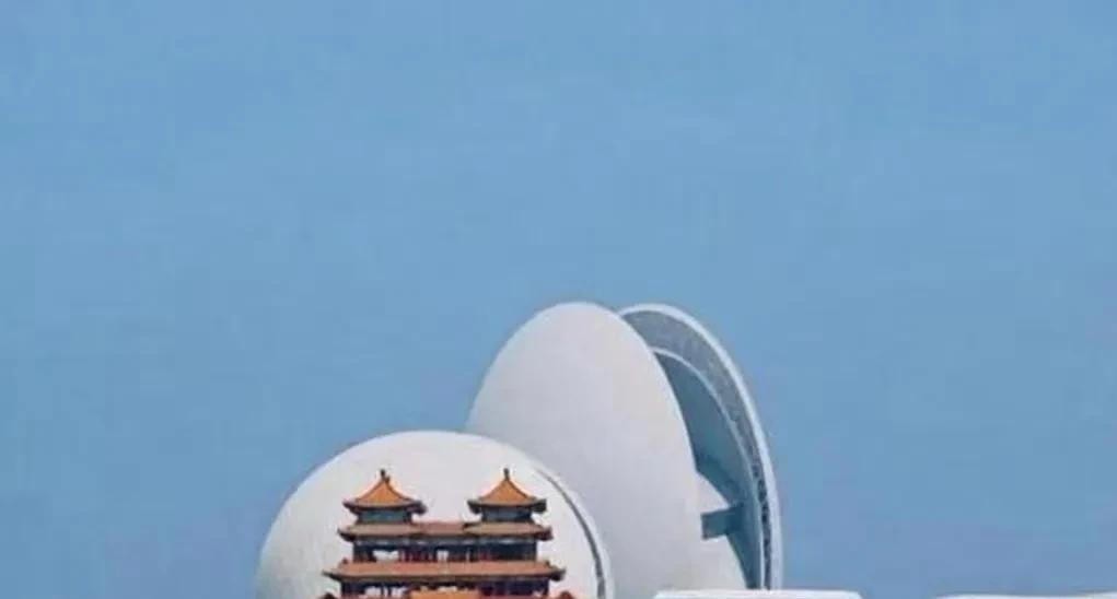 美国最强三家，微软、苹果、波音。德国最强三家，奔驰、西门子、拜耳。日本最强三家，索尼、丰田、三菱。每个国家都有一套标准答案。到中国，答案不止一套。
卖得最多，不等于赚得最多
国家电网2025年营收548,414.4百万美元，利润10,044.9百万美元。苹果2025财年营收416,161百万美元，利