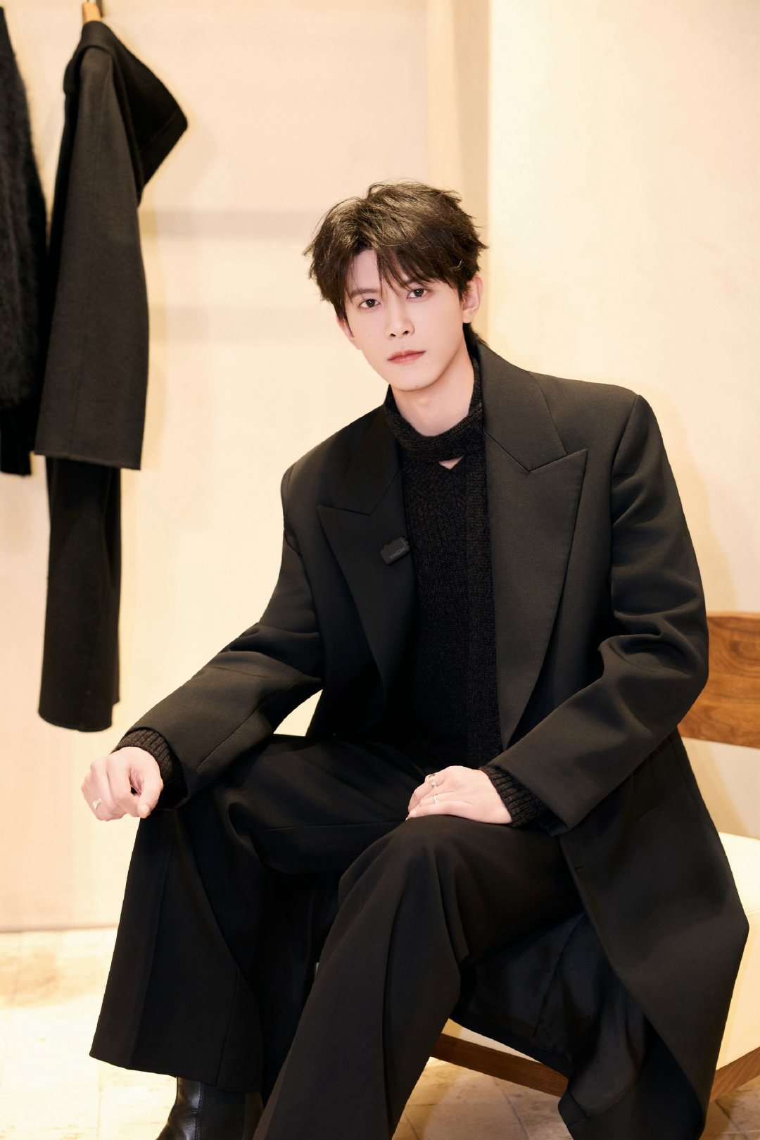 #邓凯# dk#青年演员邓凯# 

时间会筛选真正重要的事物，
岁月也会沉淀值得珍惜的关系，
与其追逐一时的热烈，不如修炼长久的丰盈💙

​