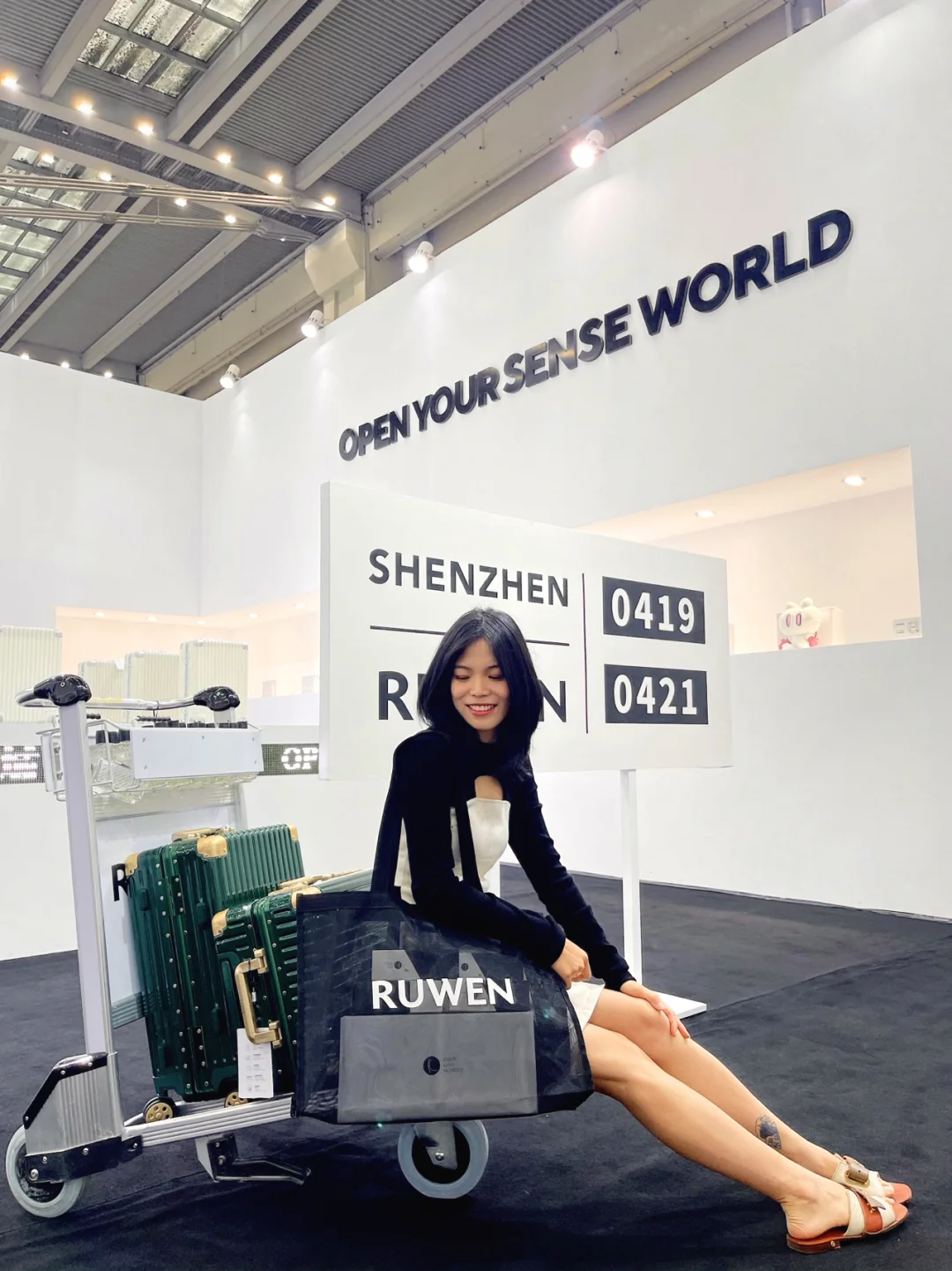 深圳看展✨限时3天的内衣快闪店做成了航站楼