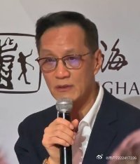 北京人艺院长冯远征任上戏表演系毕业大戏总导演，他对学生提了两个要求 ​