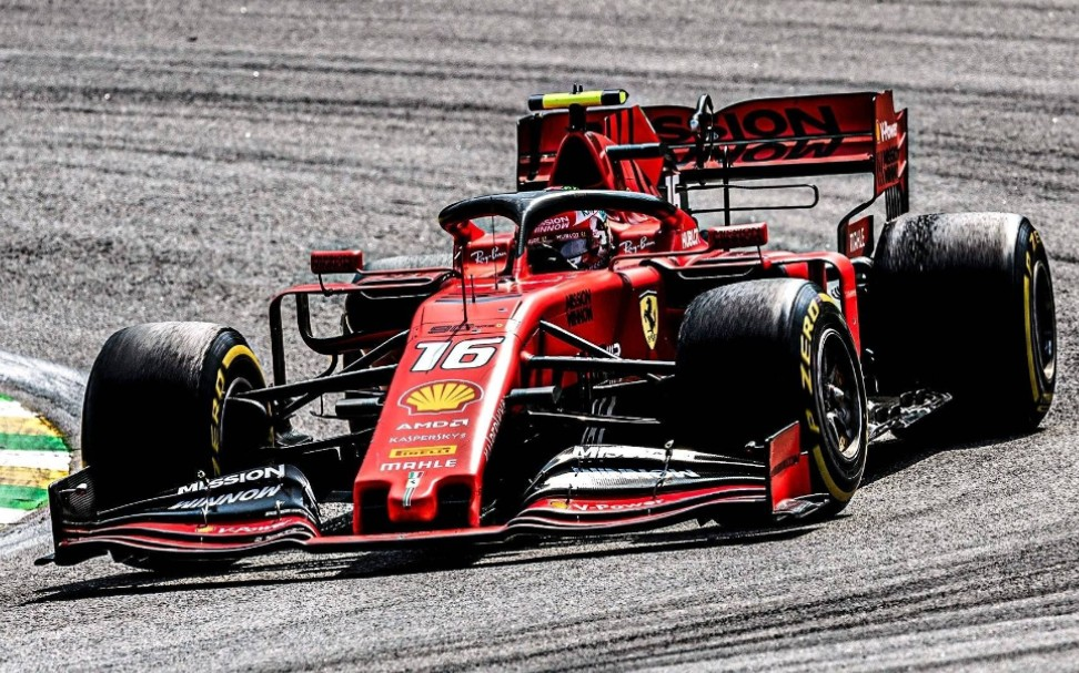 2026 年 F1 蒙扎站落下帷幕，马上就要去到全新的马德里赛道比赛。蒙扎是传统高速老赛道，马德里是全新布局，所有赛车都要重新做调校。经过 2026 蒙扎站之后，各个车队心态会发生不小变化。梅奔手握巨大积分优势，心态更加放松；法拉利急需一场好成绩，洗刷主场失利的憋屈；安东内利带着蒙扎夺冠的高昂士气，