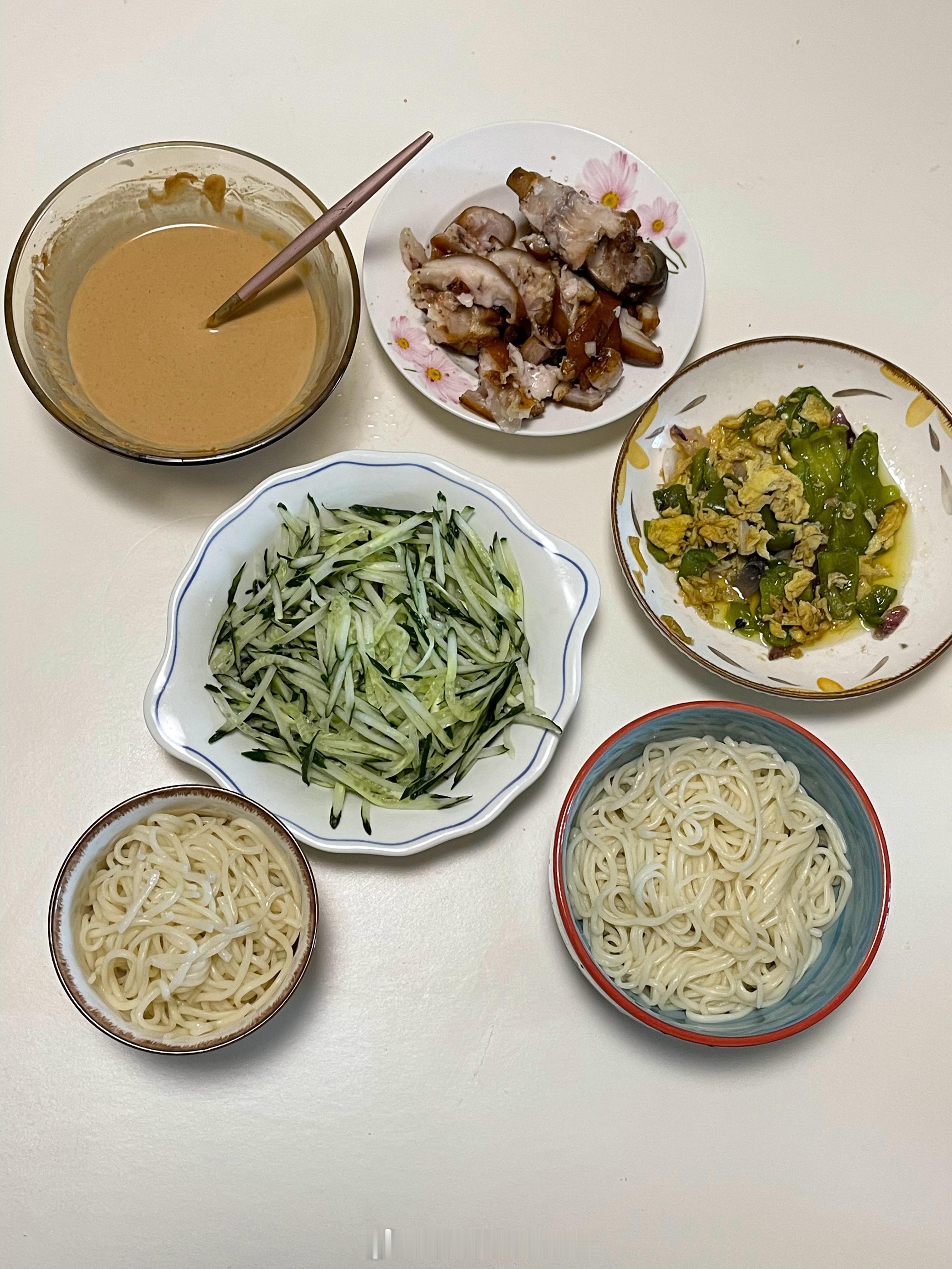 简简单单的午餐：麻酱面 ​​​