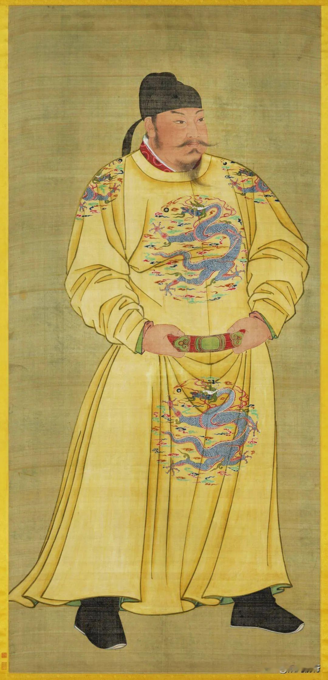 史上最“怂”皇帝，却靠装傻充愣活成最大赢家

你以为皇帝都是威风八面、说一不二？错！今天要说的这位，堪称皇帝界的“影帝”——唐宣宗李忱。他在位前，是宫里公认的“傻子”，连太监都敢当面嘲笑他。可谁也没想到，这个“傻子”登基后，一夜之间变成了铁腕明君，把晚唐从悬崖边硬生生拉了回来。

李忱是唐宪宗的第十