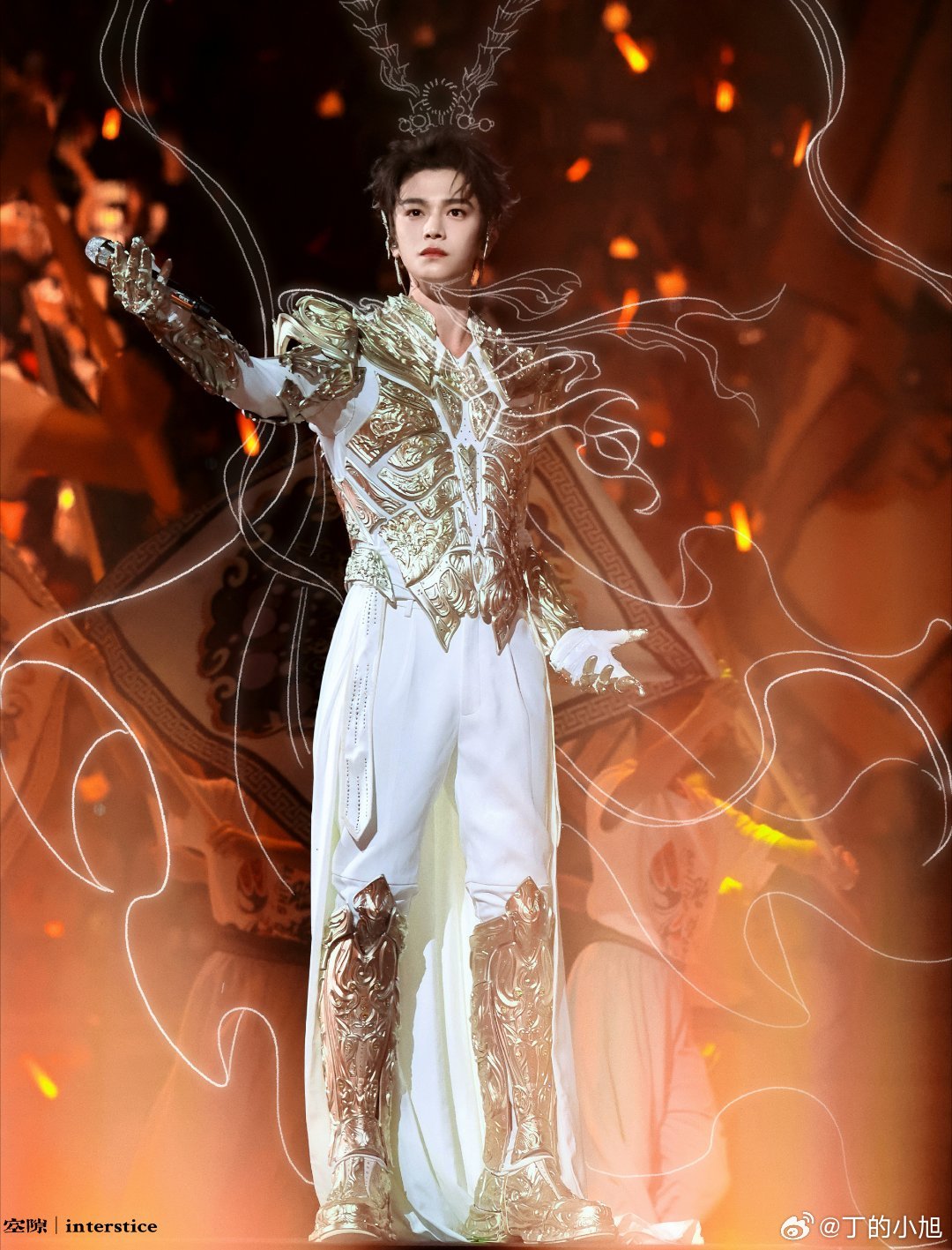 #丁禹兮[超话]##丁禹兮司宫令# dyx#丁禹兮赵皑#

玫瑰不会枯萎，纸飞机不会掉落，追随你的步伐不会停留

​