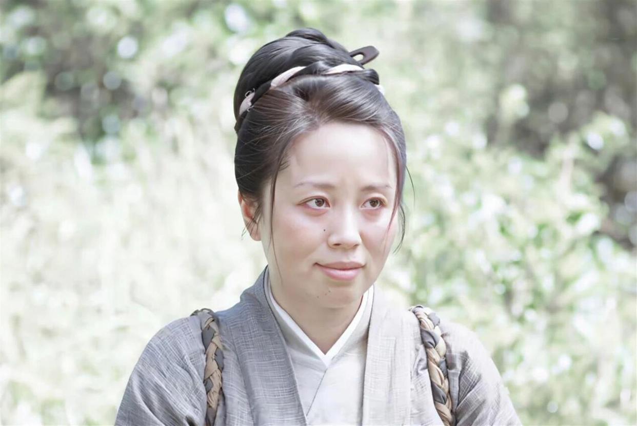 《兰香如故》最狠细节：许兰香不给小莲、甘棠脱籍不是偏心，是懂丫鬟脱籍后真会饿死街头，脱籍那张纸根本救不了命 ​