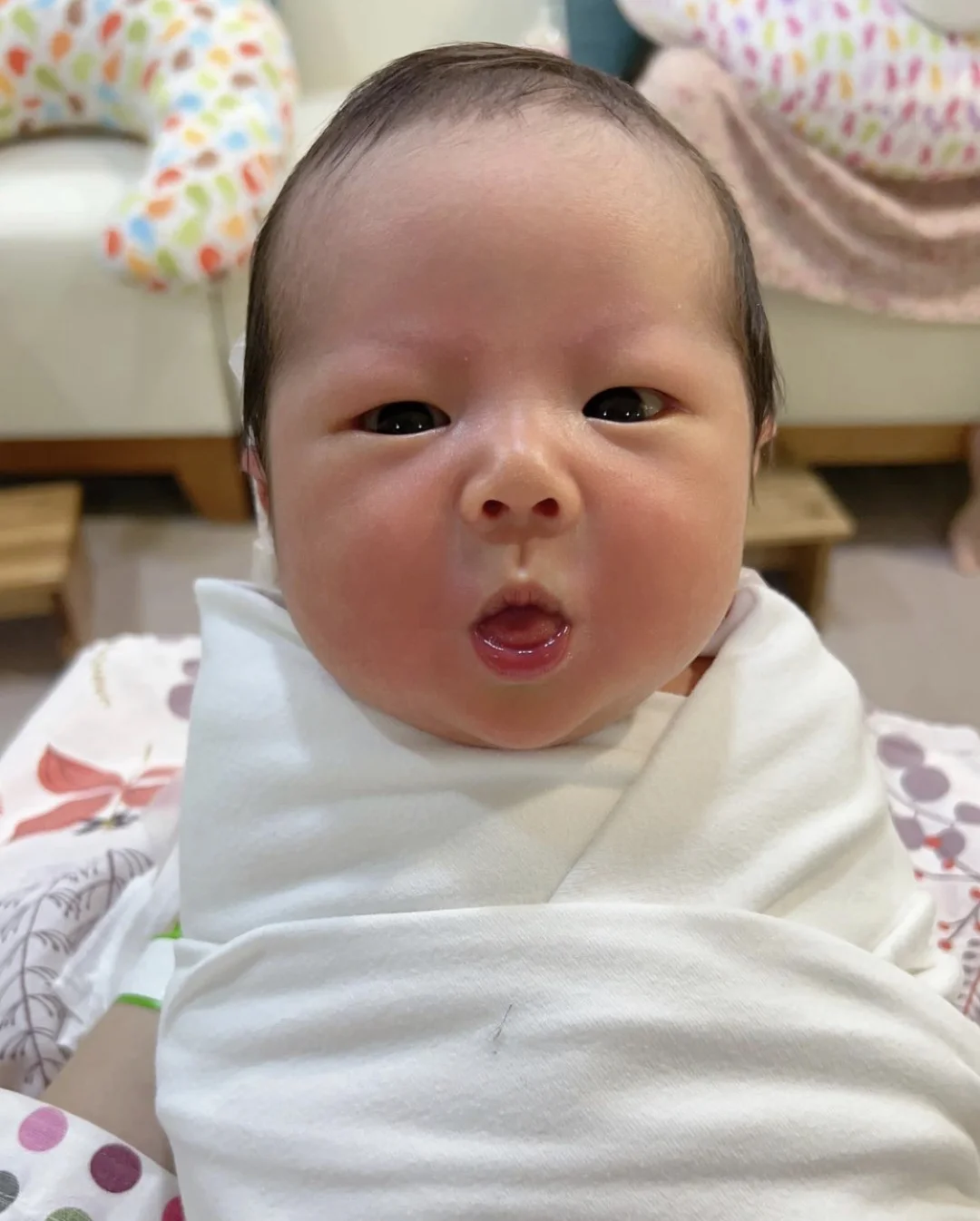 天呐😱刚出月子就给宝宝喂米糊？