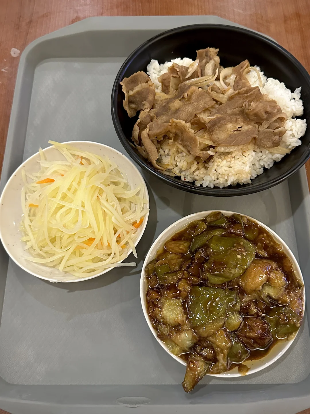 沈阳仅剩一家店…承载青春的快餐🍱