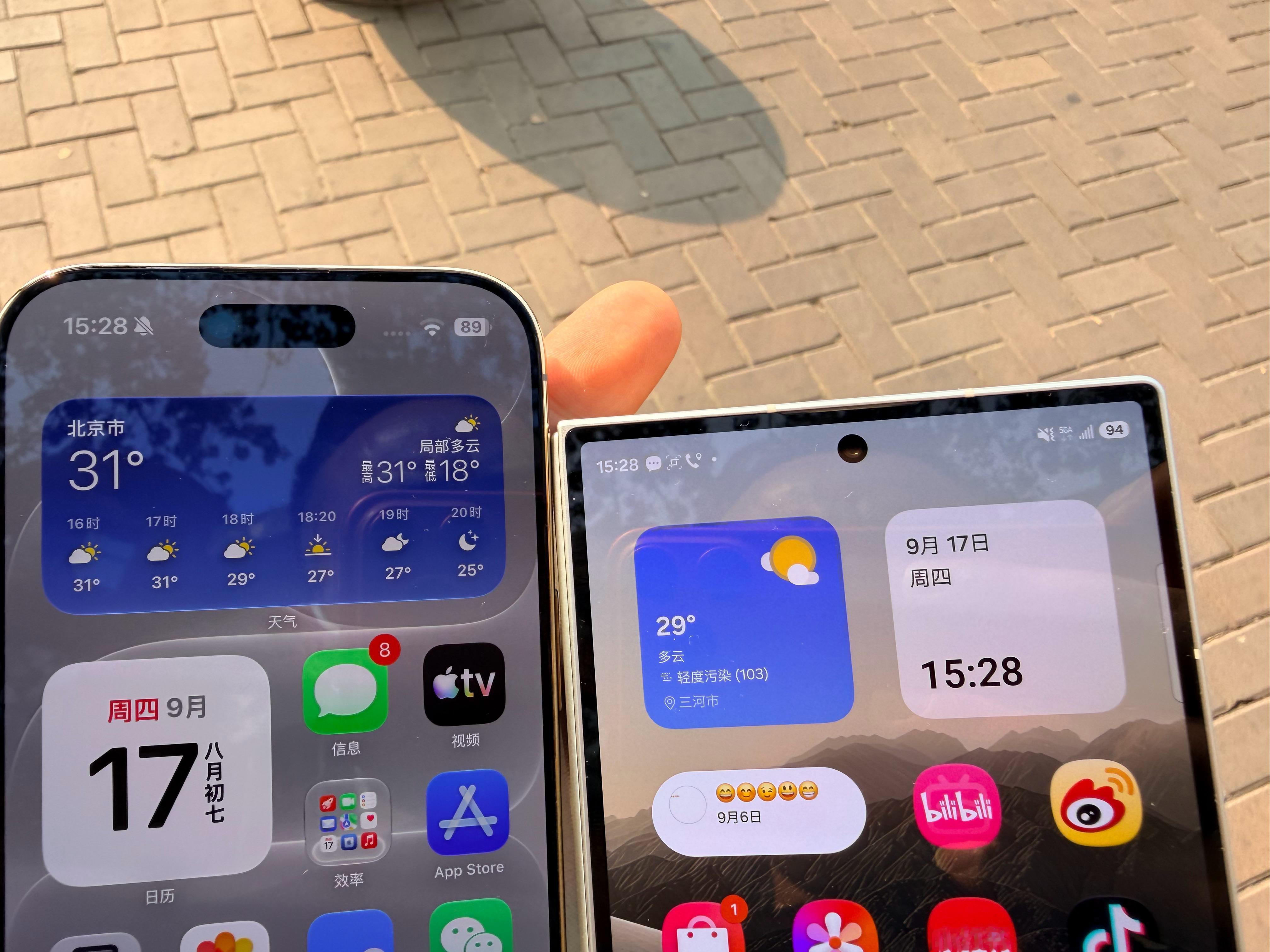 Esim转完了，原来不需要带旧手机，直接拿着新手机带上身份证去营业厅，扫脸，营业员操作一番搞定。(重点，带身份证，带身份证，带身份证)(营业员还问我机型，验串码，意思是并不是所有esim手机都可以办理的，我理解的是，可能只有国行手机才能在国内办esim？) ​​​