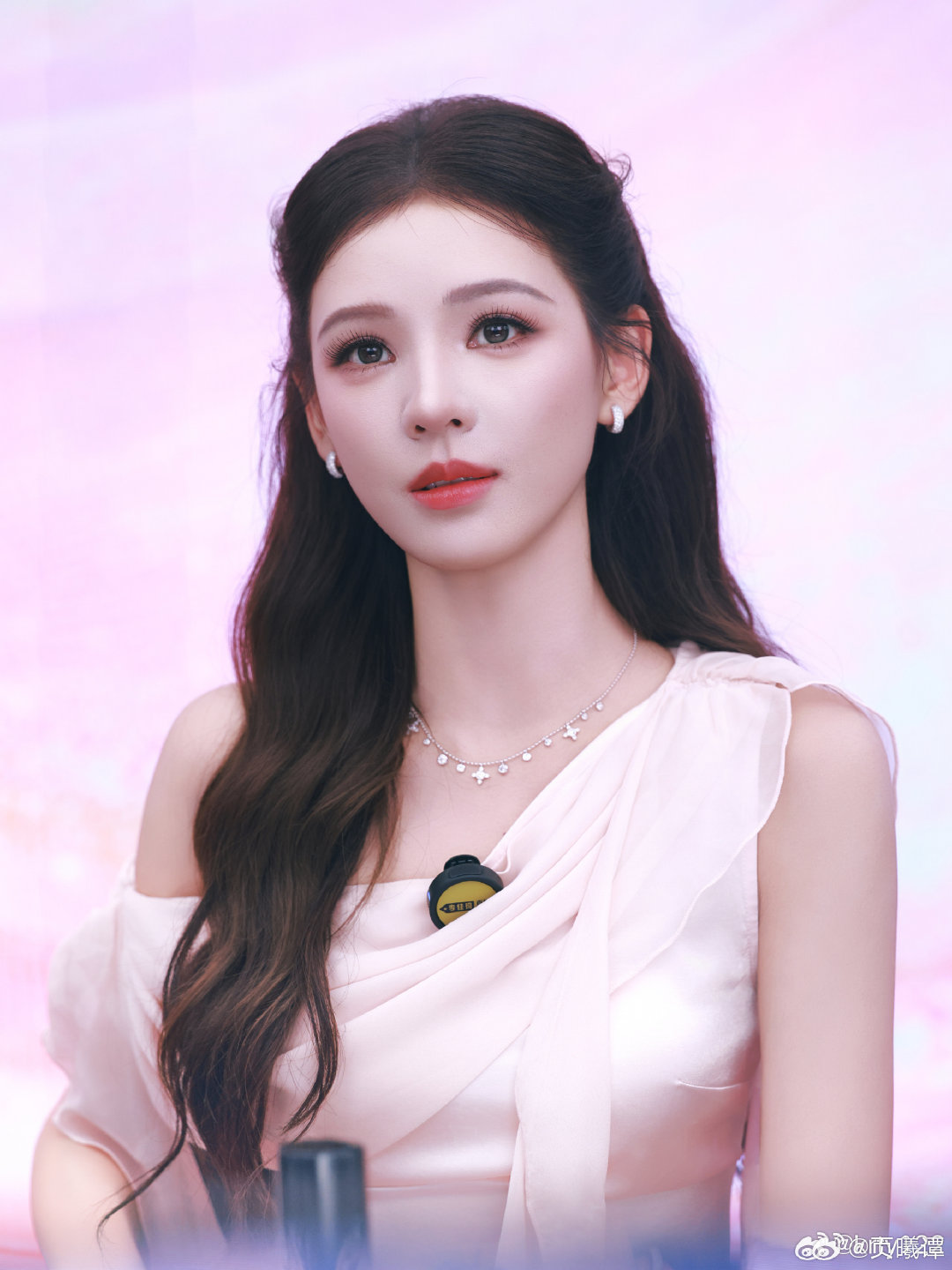 #张予曦[超话]#  zyx#张予曦#   zyx#阿里个瓜#  zyx#张予曦超话#

好美腻，姐姐[舔屏]
​