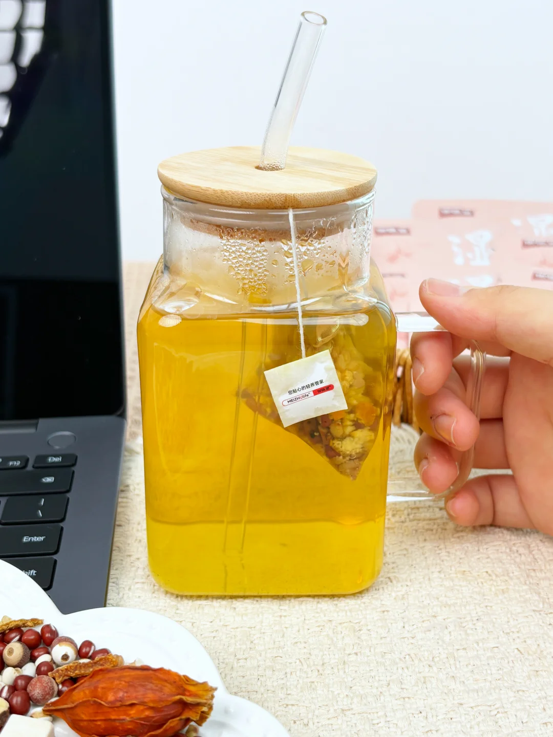 下午3点别点奶茶了 我工位抽屉里全是它🍵