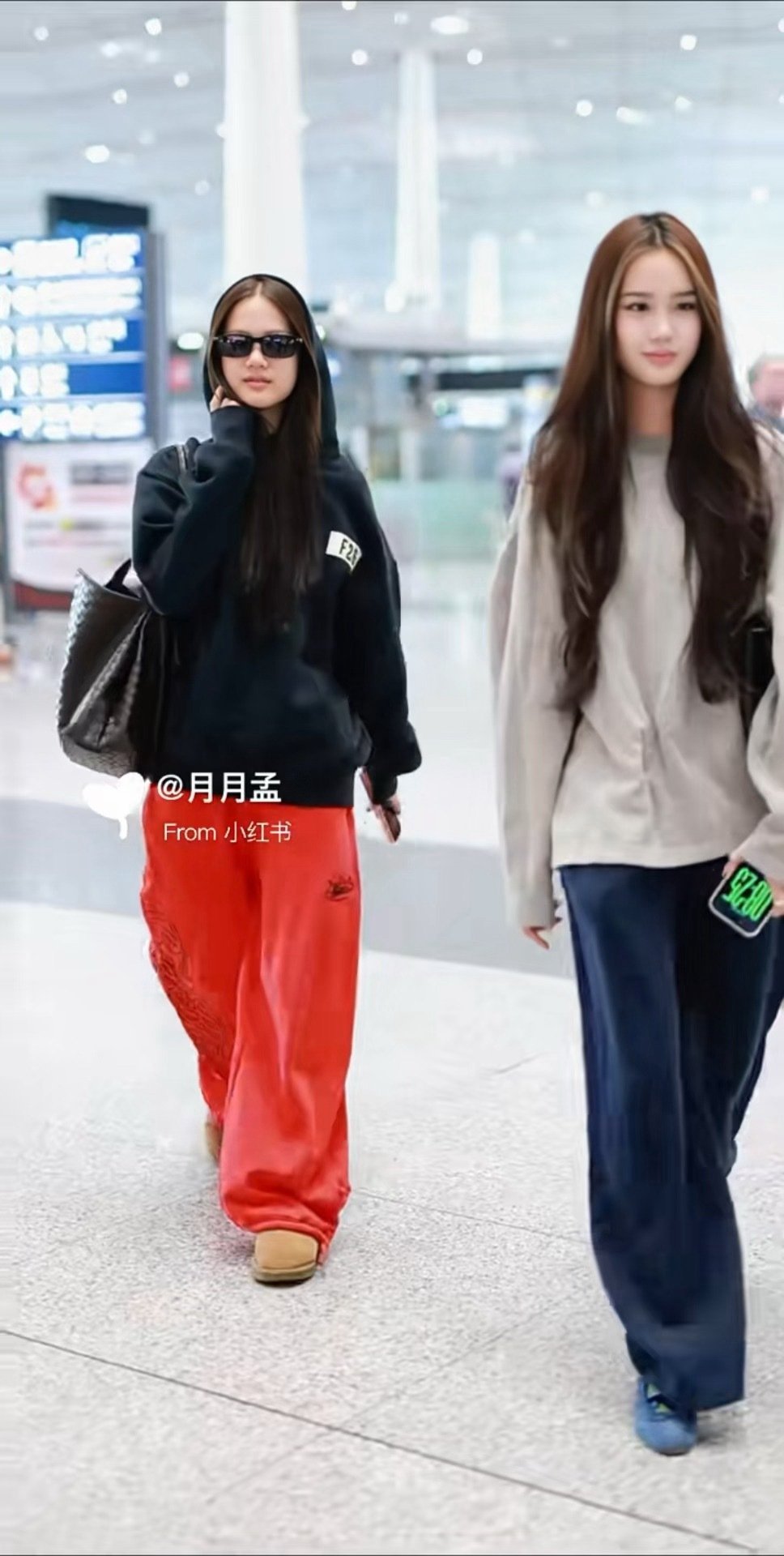 钟丽缇张伦硕带两个女儿jaden和cayla出去旅游了 ​