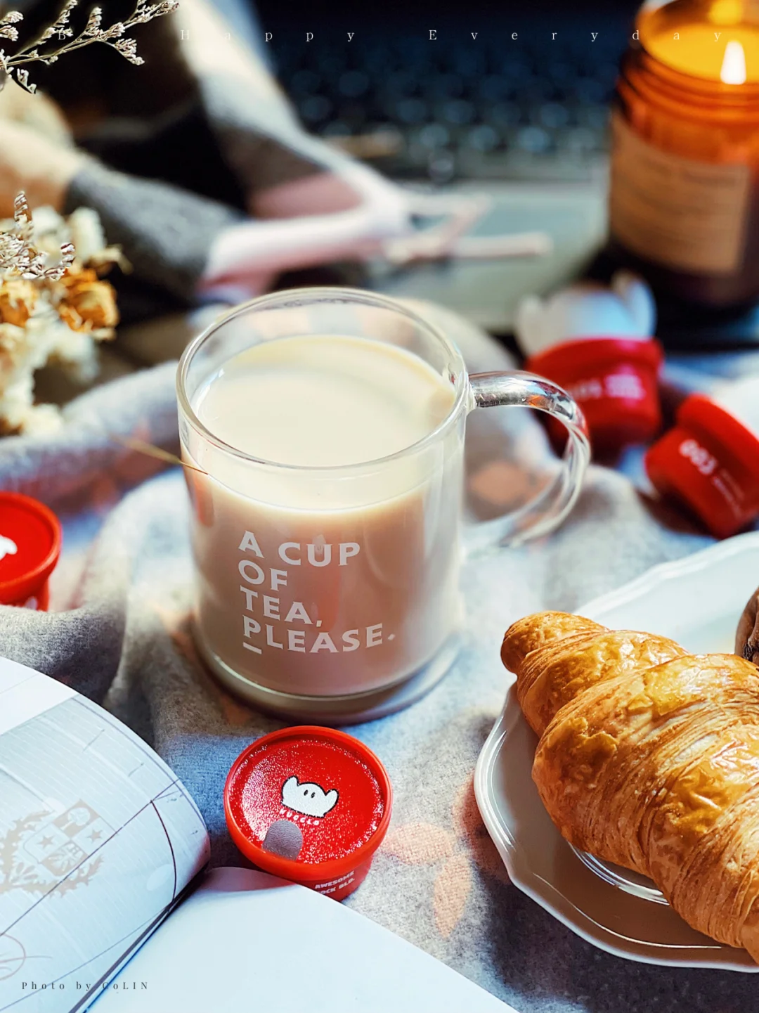 属于下午茶的旋律🎶可颂配悠茉莉奶绿🍃