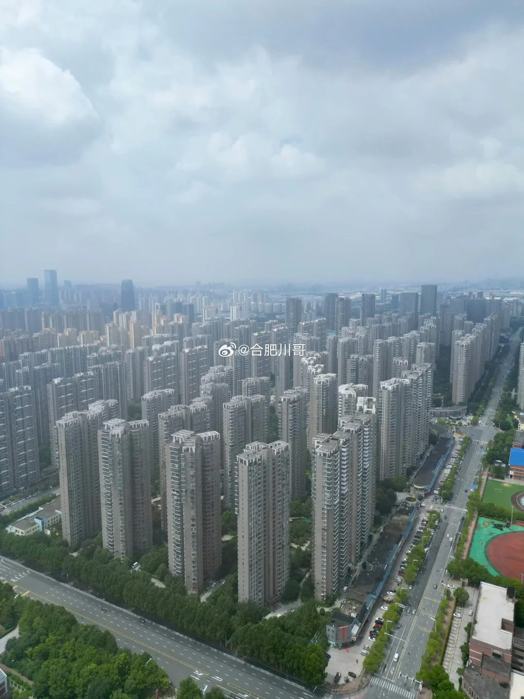 滨湖启动区，人口密度最大区域（滨湖世纪城）。