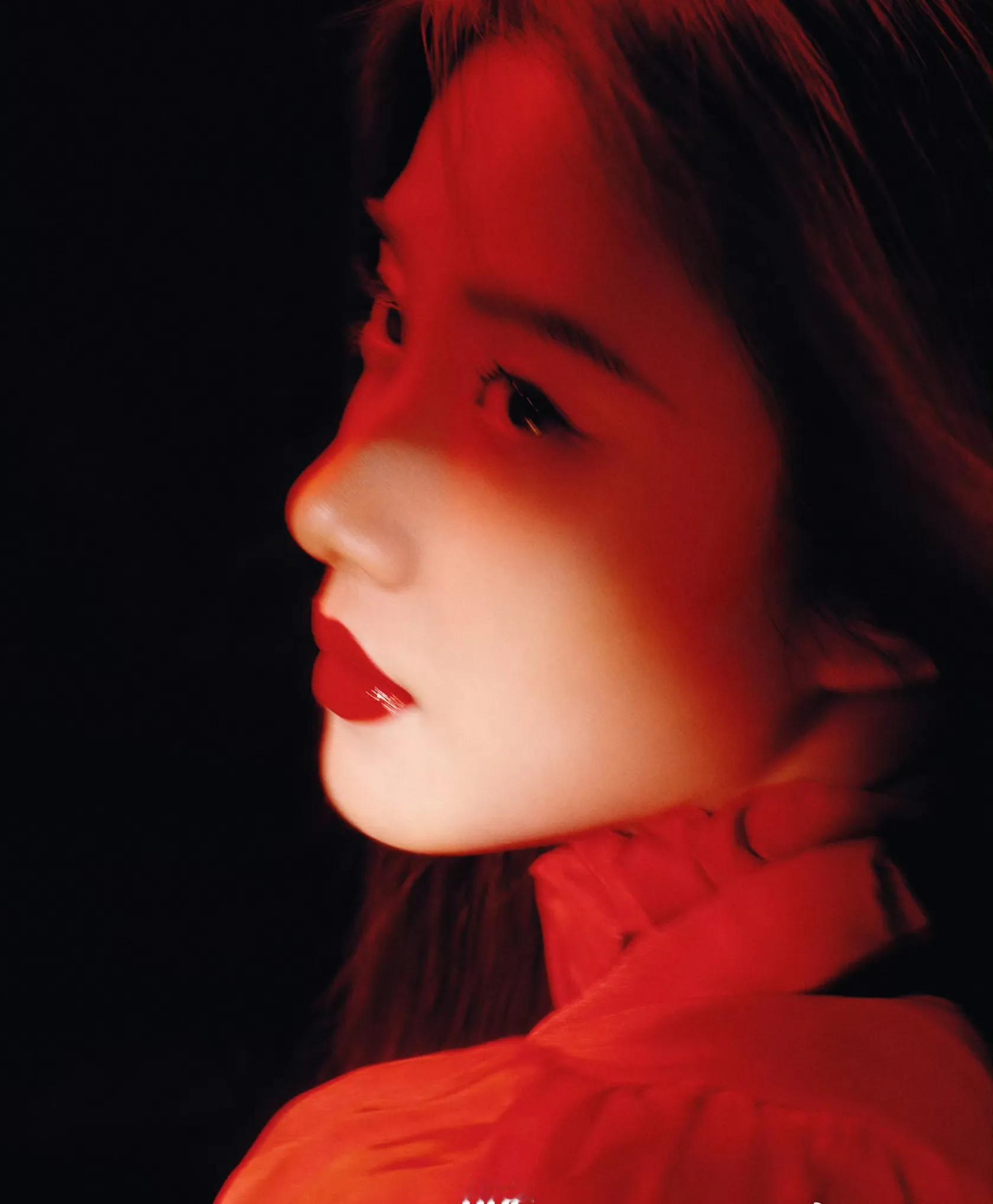 卢昱晓这组大片杀疯了！冷脸御姐，杀我别用美貌   家人们，最近被卢昱晓...