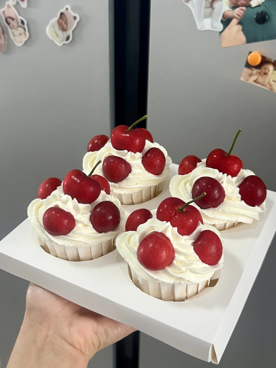 没有人能拒绝樱桃小蛋糕！！！