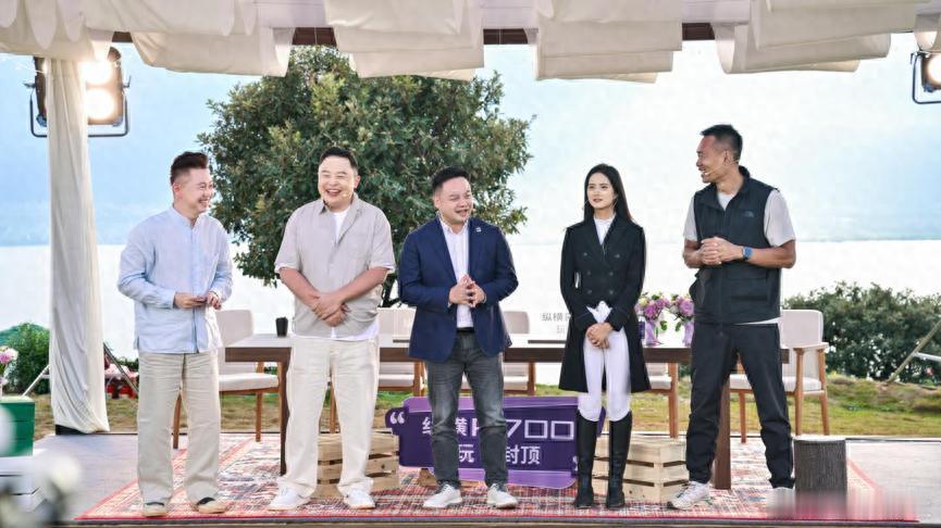 如今，国内皮卡市场呈现清晰分层态势，商用工具皮卡守住市场基本盘，而 3...
