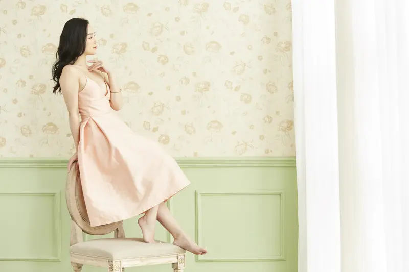 今天中午美女性感时尚穿搭。一天三次时尚穿搭。🌹🌹🌹