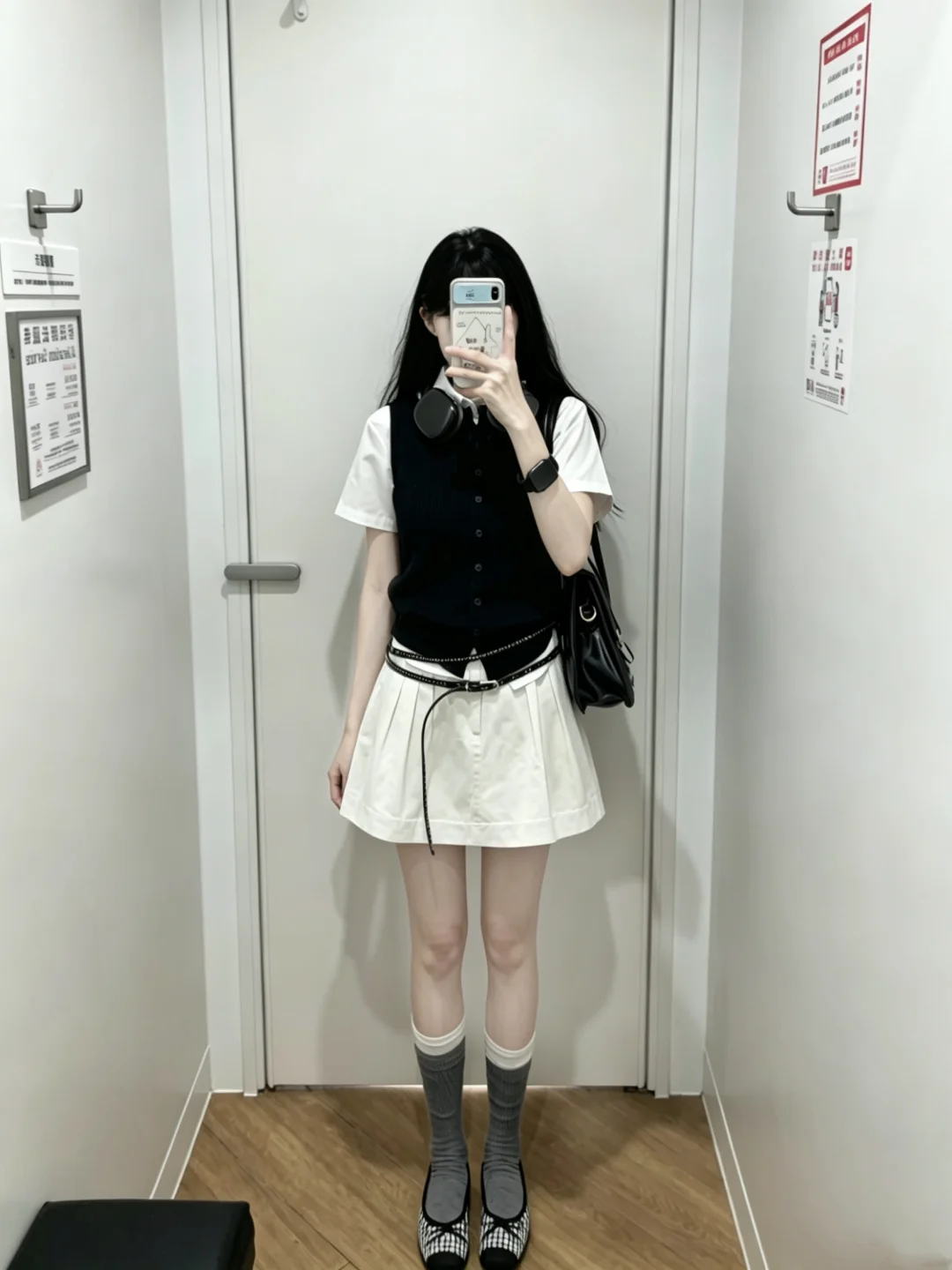 优衣库你的马甲好miu好bm!!📓🎧这套好韩好个性优等生~