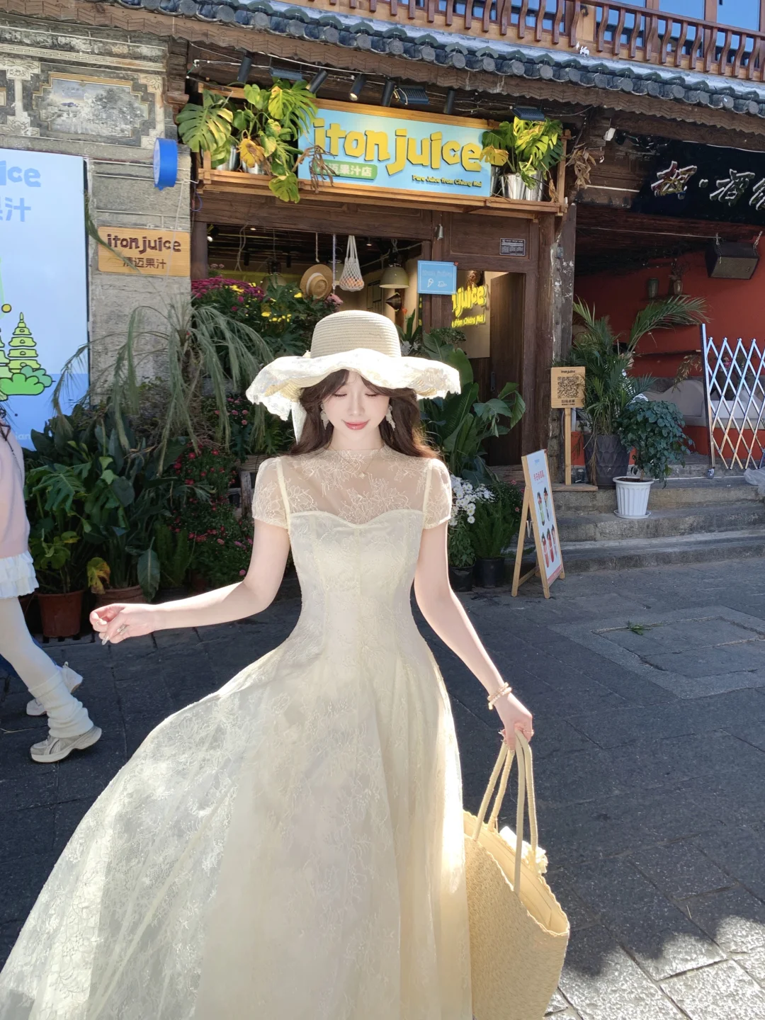 阳光下，是仙女的裙摆～