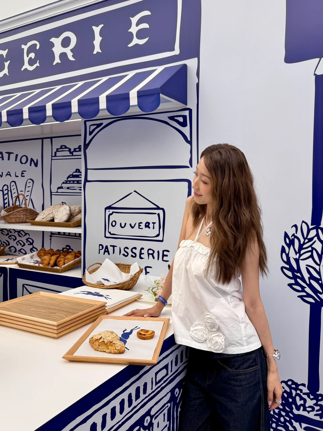 longchamp在三里屯开了个面包店💙🥐🍞