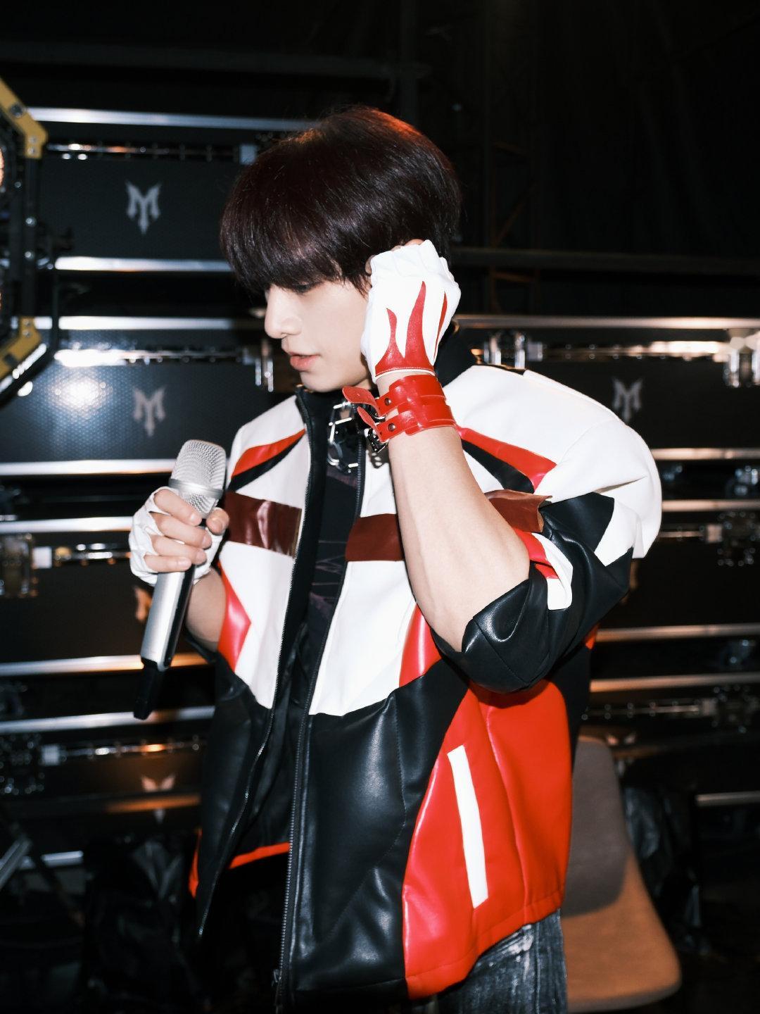 #姚琛[超话]# 🎙️#姚琛 披荆斩棘2026# 
小弟TV带你直击彩排第一现场📷
期待俺们主打歌[鼓掌][鼓掌]
#披荆斩棘# ​