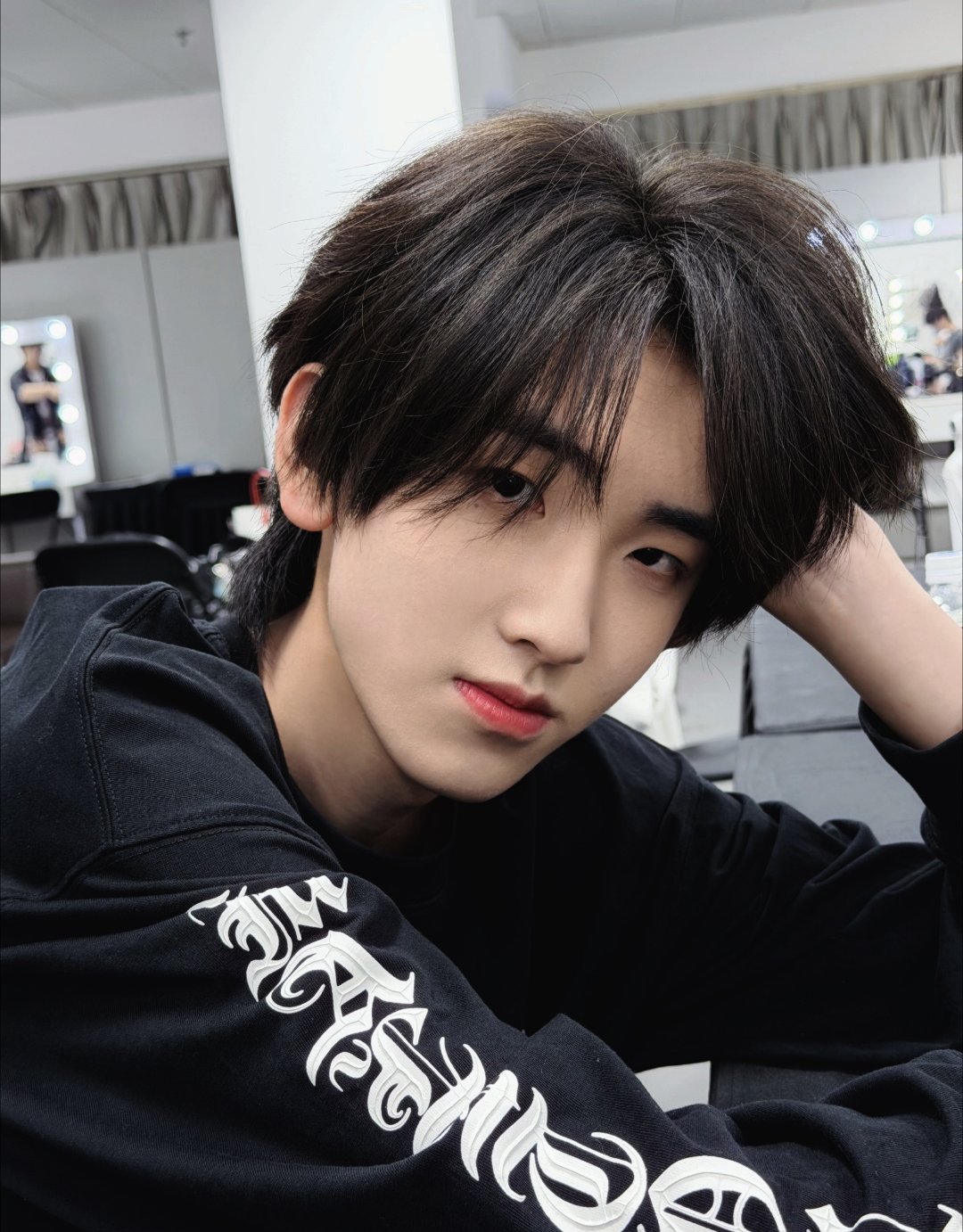 #奇文[超话]# 
《出轨？》
🚗🚗🚗🚗
链接仅米分
🔗➕mm在🍎 ​ ​​​
勿bp｜勿上升正主❗️
严重ooc致歉
关注不满10天lh ​​​