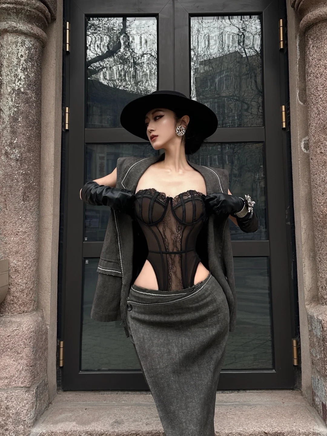 我的妻子是一位美丽的东方女人