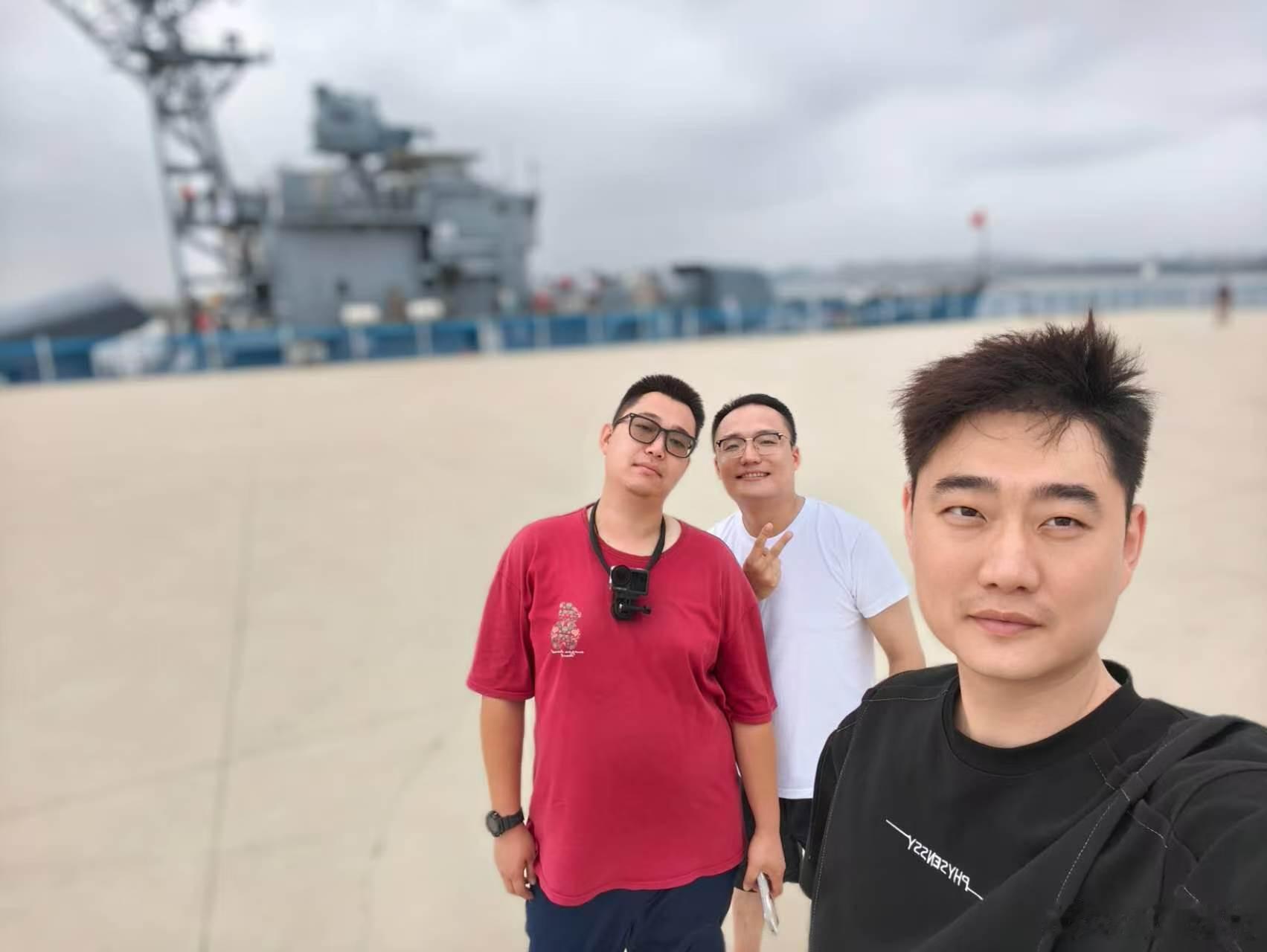 火勺酥到掉渣，羊汤鲜到舔碗！凉拌叉子外焦里嫩，酒香混着肉串滋滋冒油，丹...