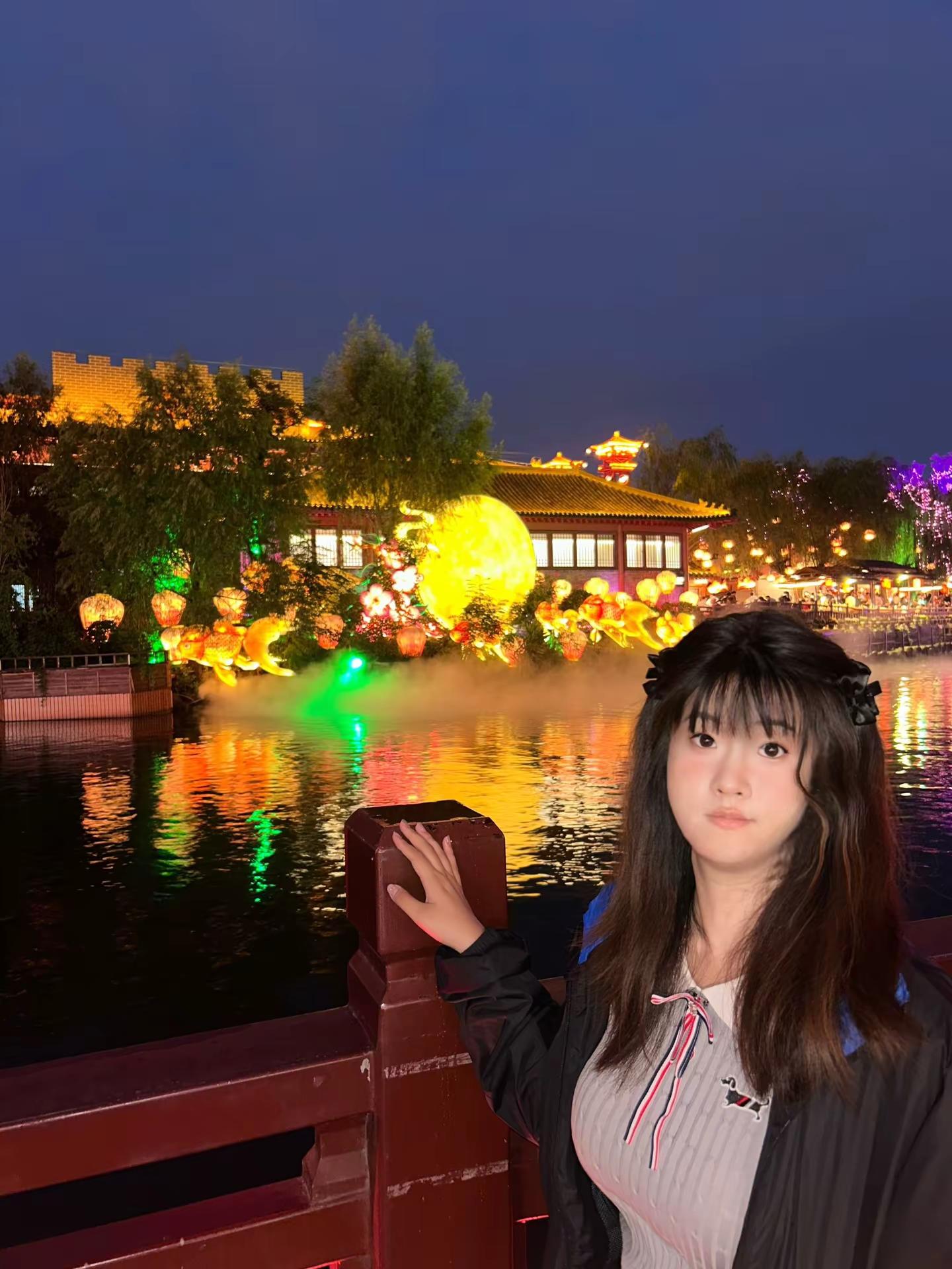 鞠婧祎