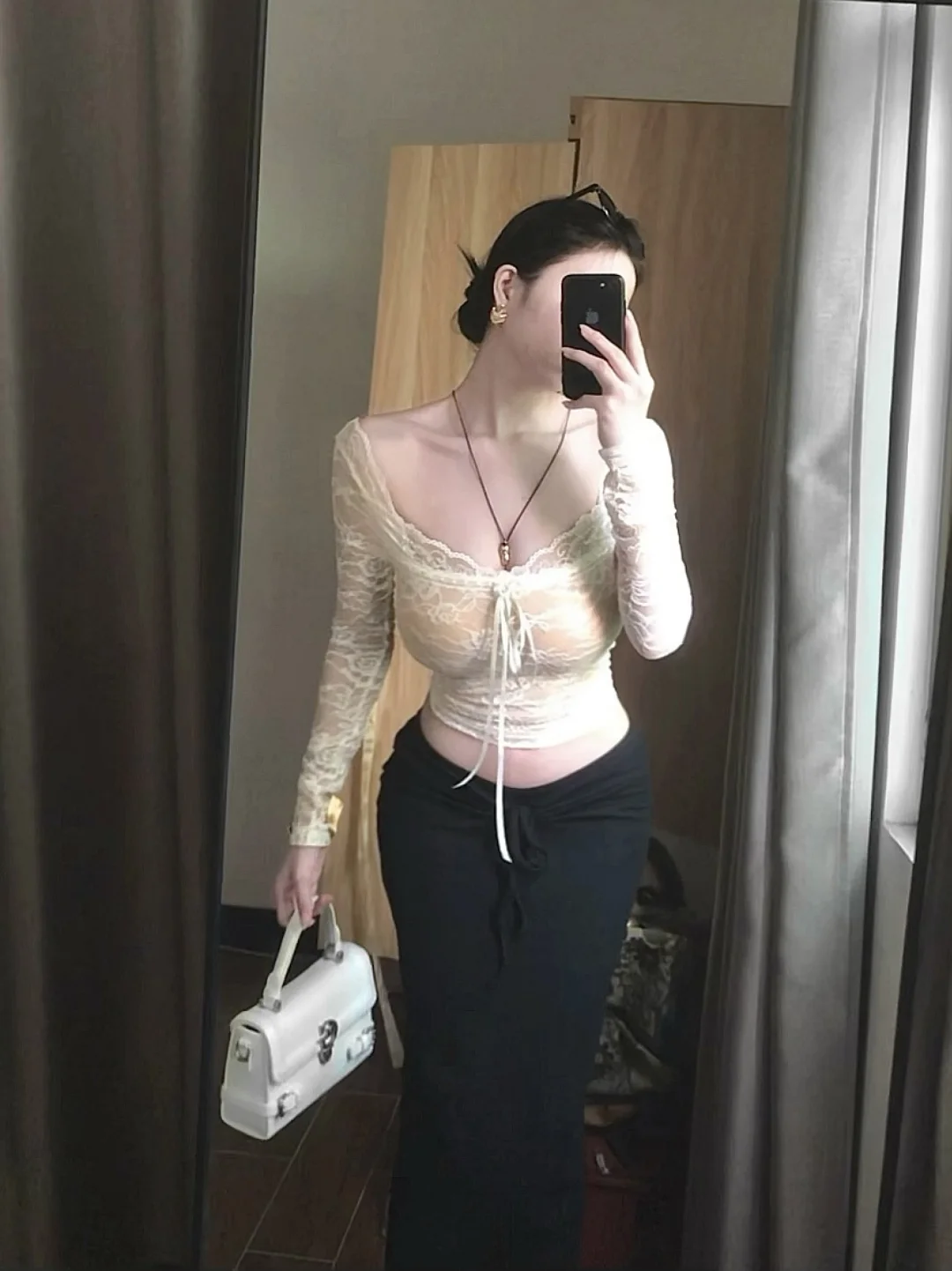 哇唔！白色系的一字肩这么米的嘛！