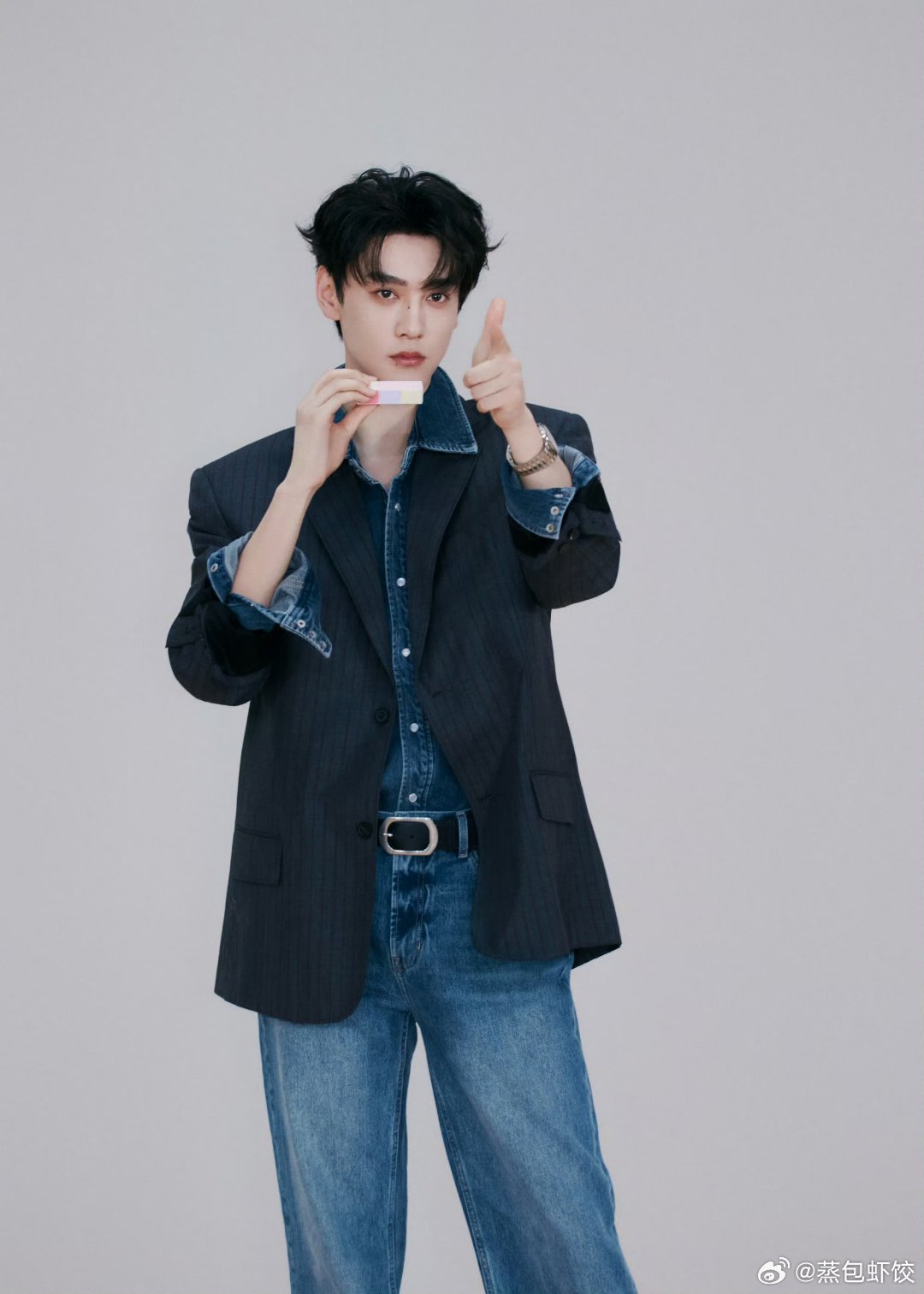 #田栩宁[超话]# 🍀#向全世界安利田栩宁# 

你如四季轮回中的璀璨明星，
伴随着薄雾的升腾与降落，
命运的交织在烟火人间。

​