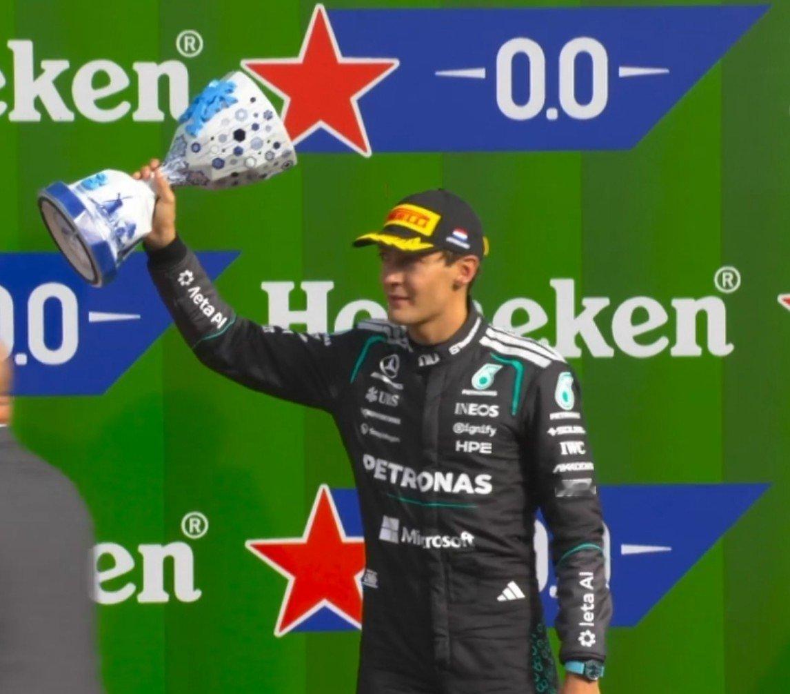 GeorgeRussell  Jolyon Palmer：乔治，这个周...
