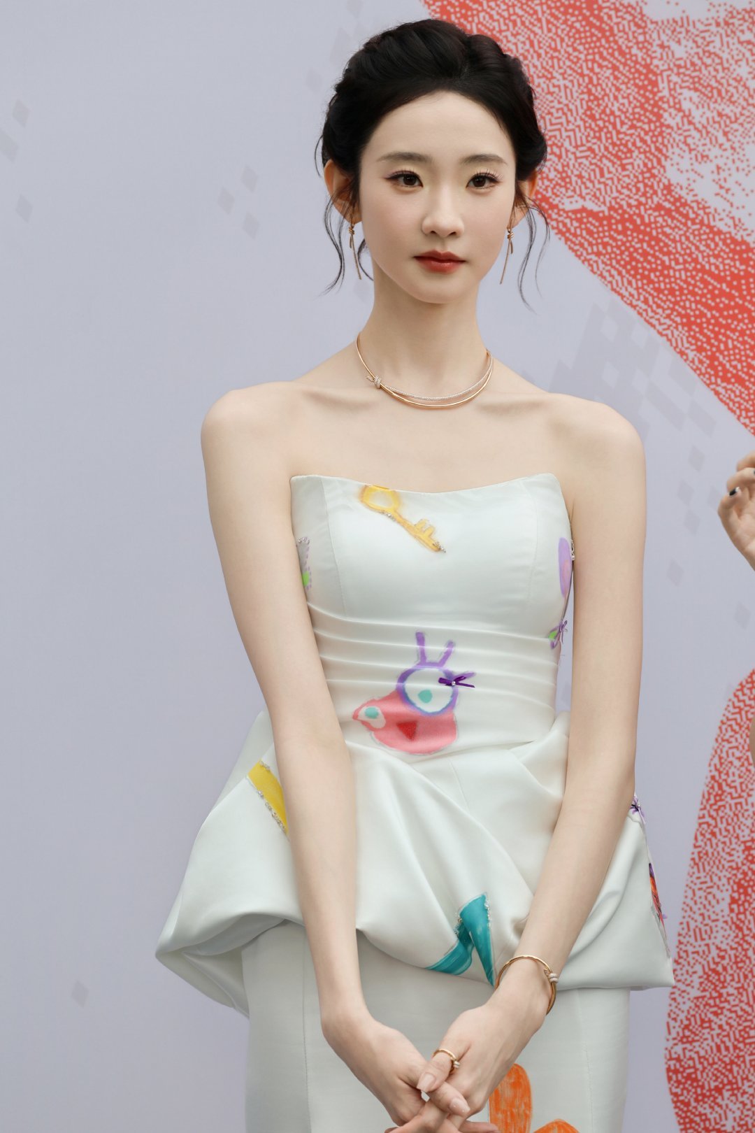#张艺凡[超话]# zyf#青年演员张艺凡# zyf#张艺凡未来可期# 

天越来越黑 星星就越来越亮 人间万般不值得 但你值得。

​