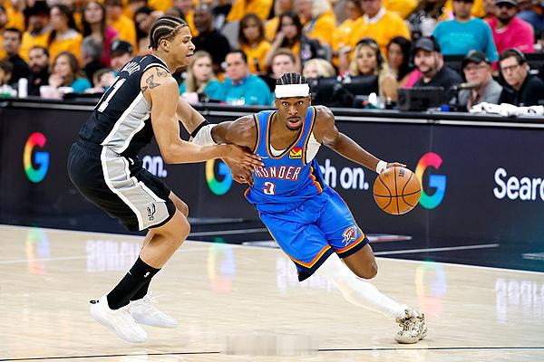 北京时间5月23日上午，NBA西部决赛系列赛第三战结束。客场作战的雷霆...