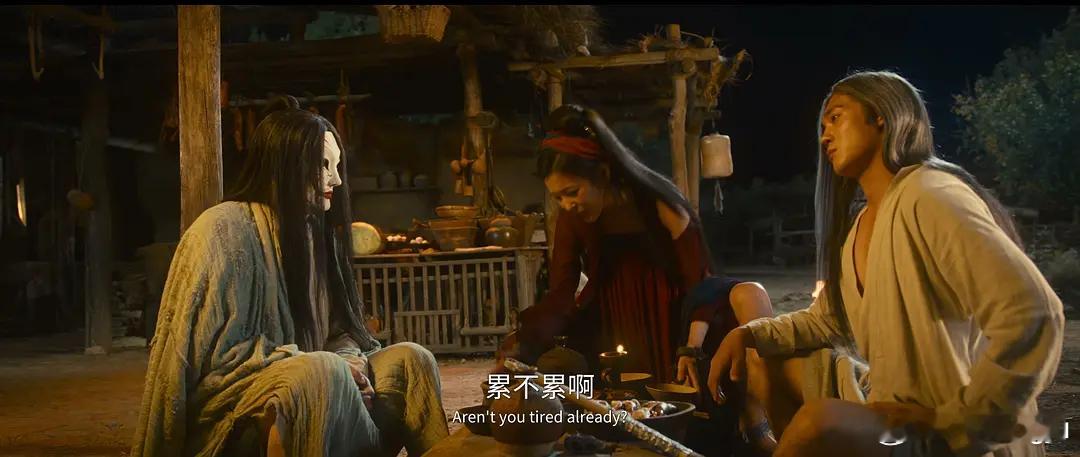 观影《镖人：风起大漠》
又是大吴京正能量耍酷摆poss片，武斗场面还可以，大漠的感觉也拍出来了，还摆出老梁家辉来撑场面，故事情节也算一波三折。
但是，但是。。。。。。。奈何有之前的新龙门客栈这座难以逾越的天堑，张曼玉的天然去雕饰的妩媚，梁家辉冷酷内敛的温情，太监阴森彪悍的跋扈，真是人比 ​