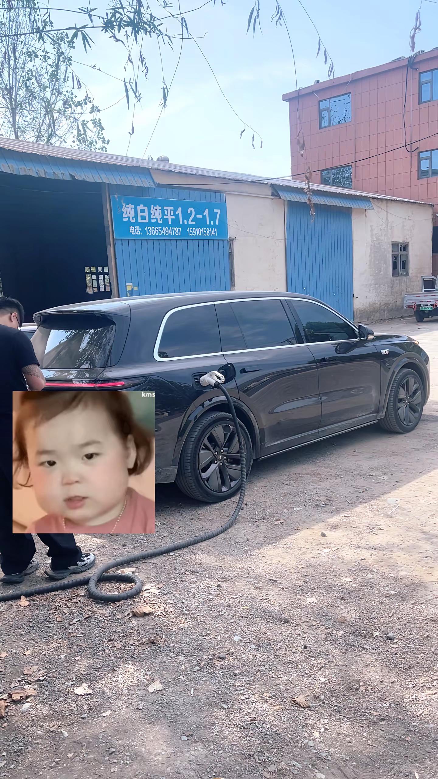 开着五米多长的理想L9   听着21喇叭的铂金音响  座椅开着按摩  一边还能开着智驾是有多舒服的事理想l9