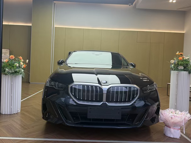 落地29.8w！今天提26款525li