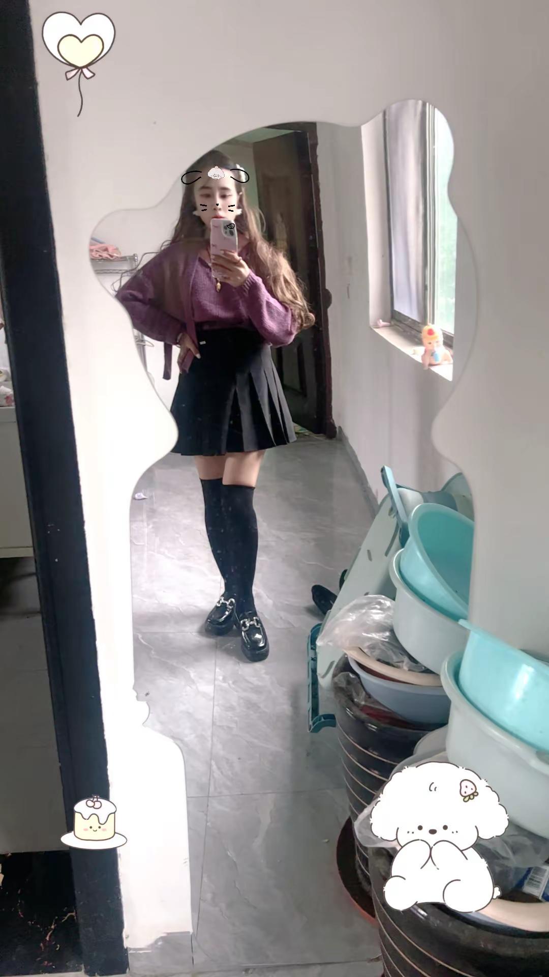 <p>黑色高级感穿搭 不露脸系列 甜辣穿搭 春季甜妹穿搭 甜妹冬季穿搭...