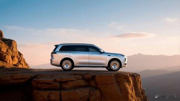 2025年11月新势力销量排行榜单：  1、零跑：70327辆  2...