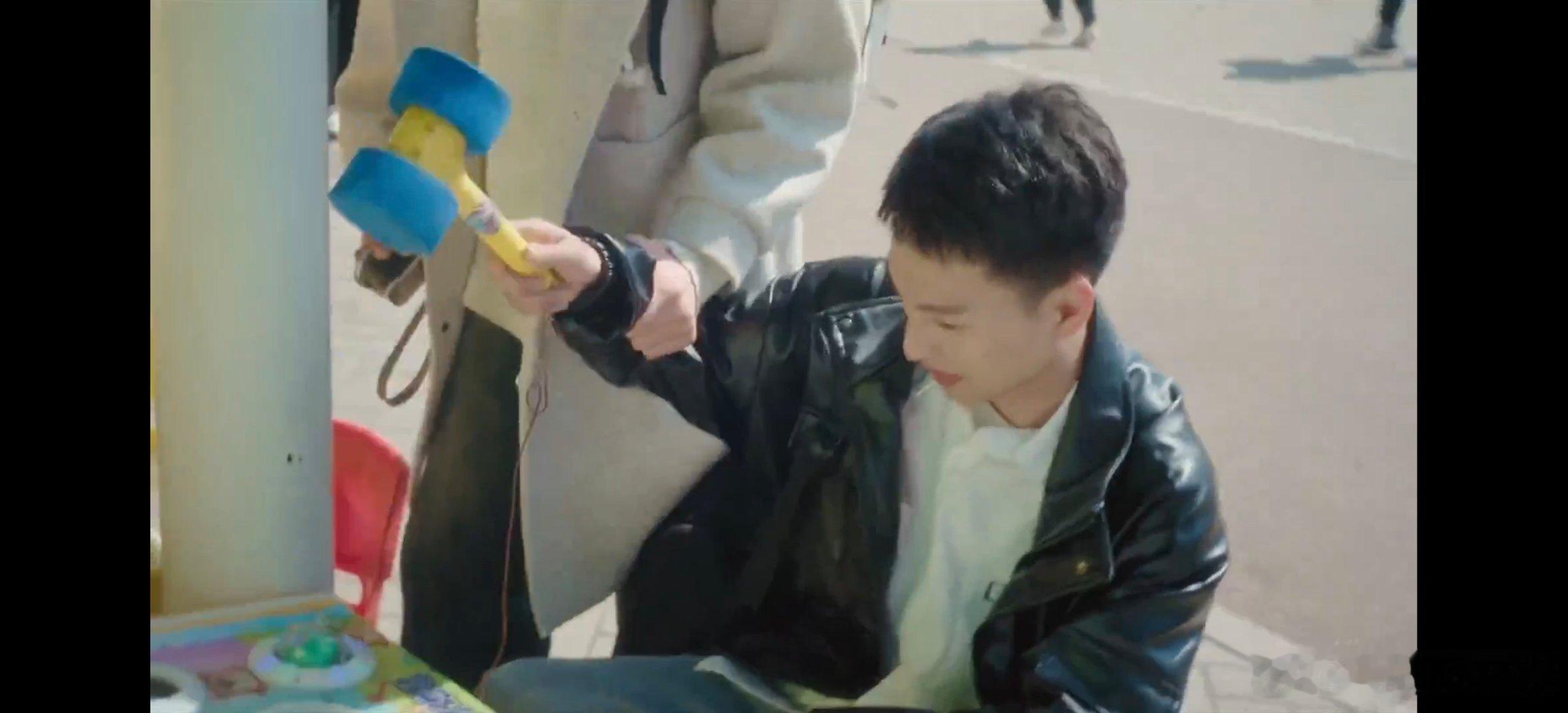 #骁鹭[超话]# 分享温岚/王威登(铁竹堂)的单曲《能不能》: (来自
照片里加了什么我好幸福Z☡zᶻ！ ​