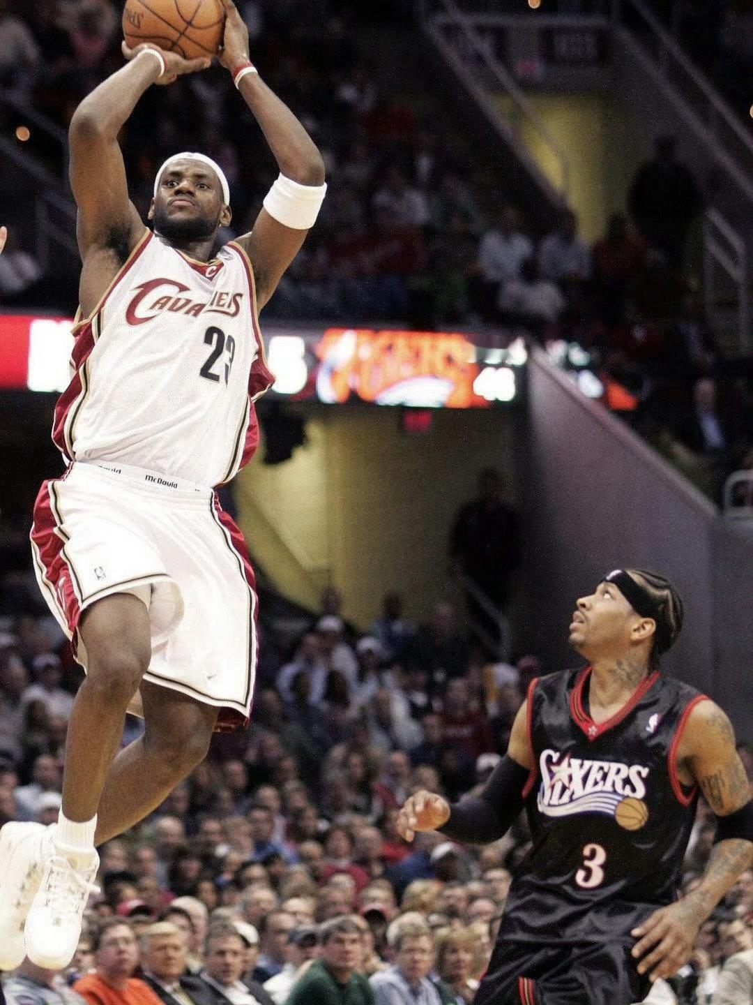 年轻的时候真能跳啊[吃惊][吃惊]

#克利夫兰骑士[超话]##骑士##nba##詹姆斯# ​
