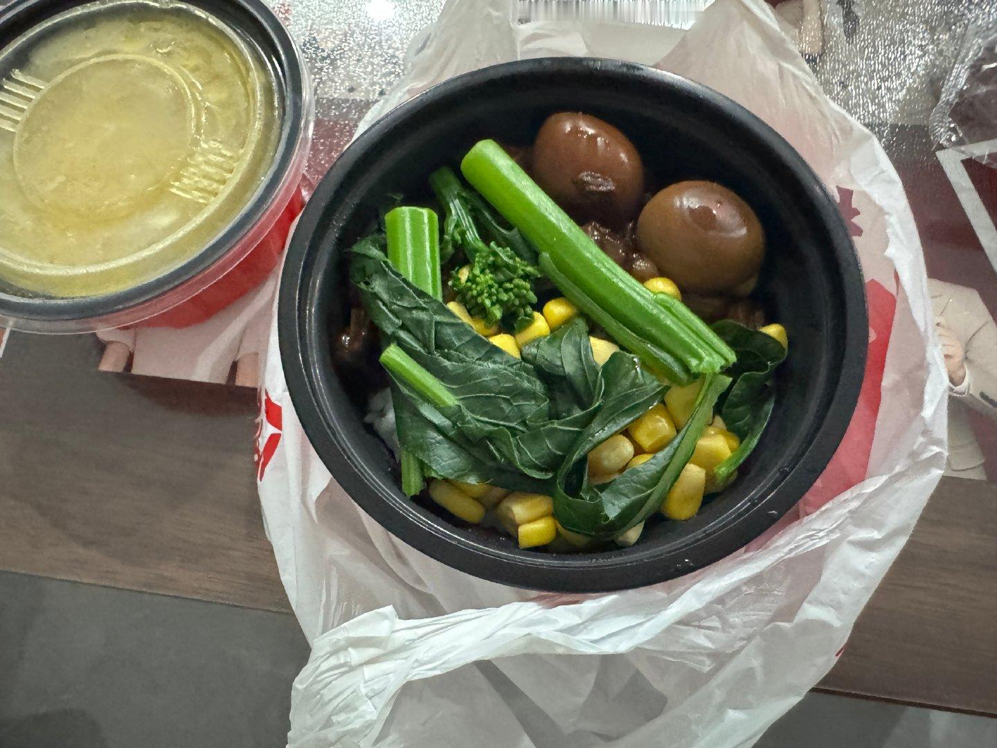 大人难道不配吃儿童套餐吗
天呐这个太适合我了 ​