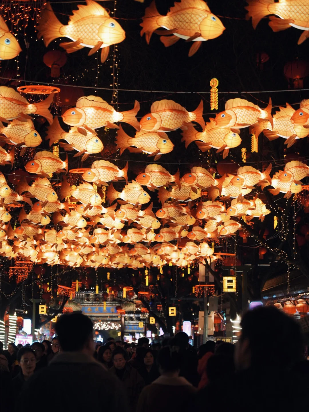 榆林过年记录｜扭秧歌、看灯会，年味太足了 每年过年都想找个有年味的地方...