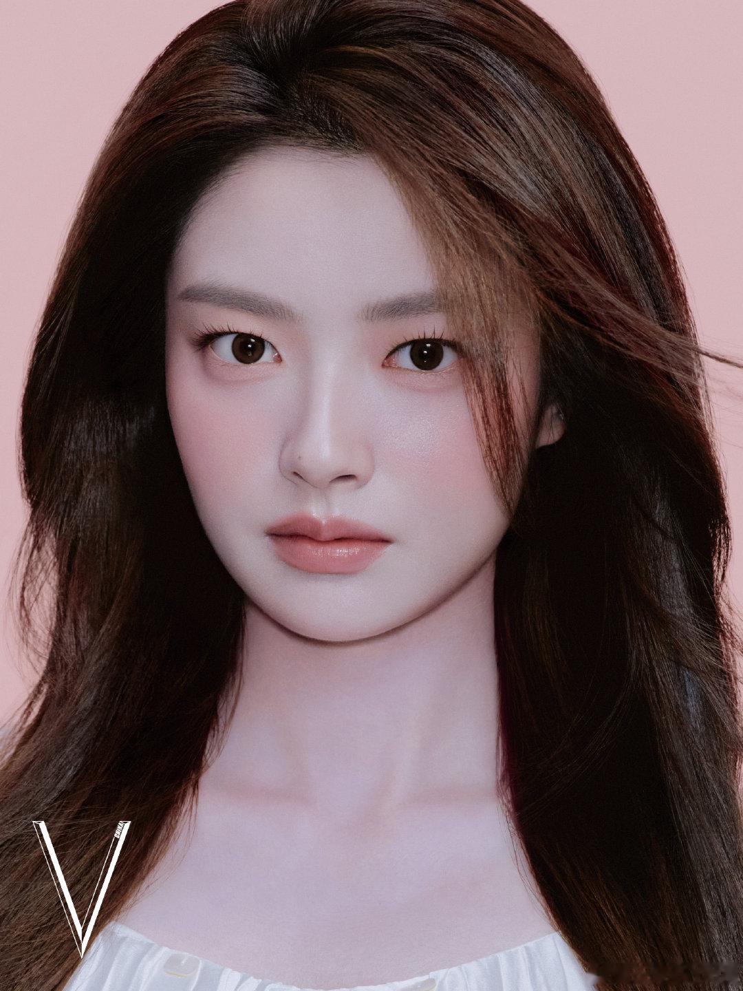 给#徐若晗[超话]# 化的漫颊氧气妆
化妆：王亚飞
#夏一秒上妆##大师出妆##徐若晗# ​