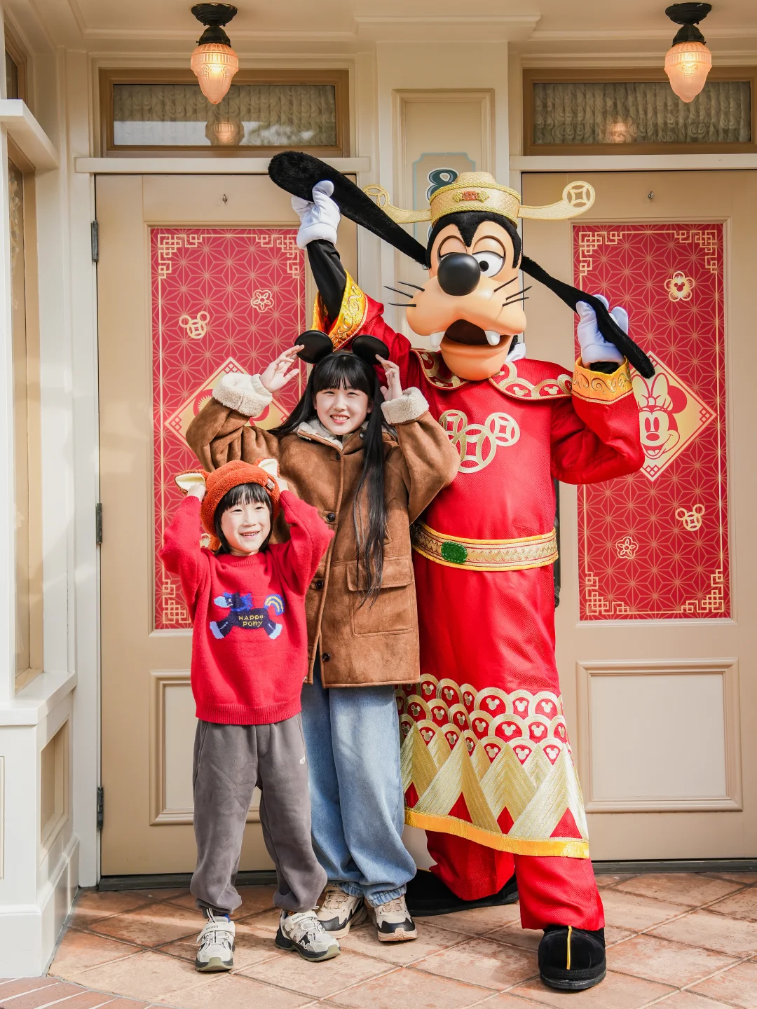 不赶场，才是春节在港迪亲子游正确打开方式